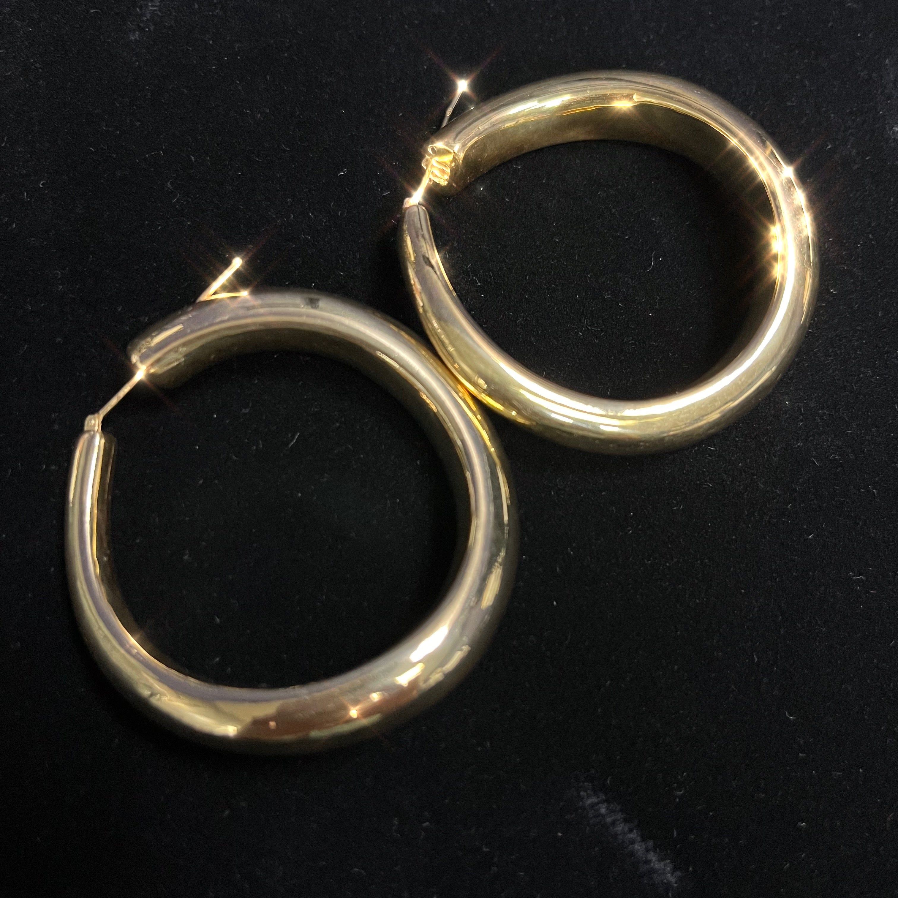 Bendy Sleek 2" 14K Yellow Gold Puffy Hoop Earrings