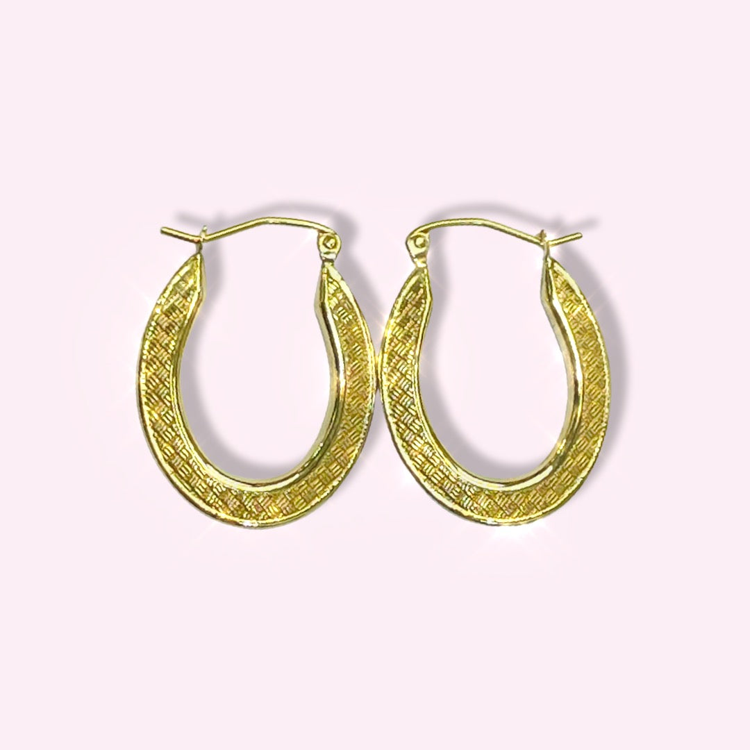 1” 10K Yellow Gold Oval Crosshatched Hoop Earrings