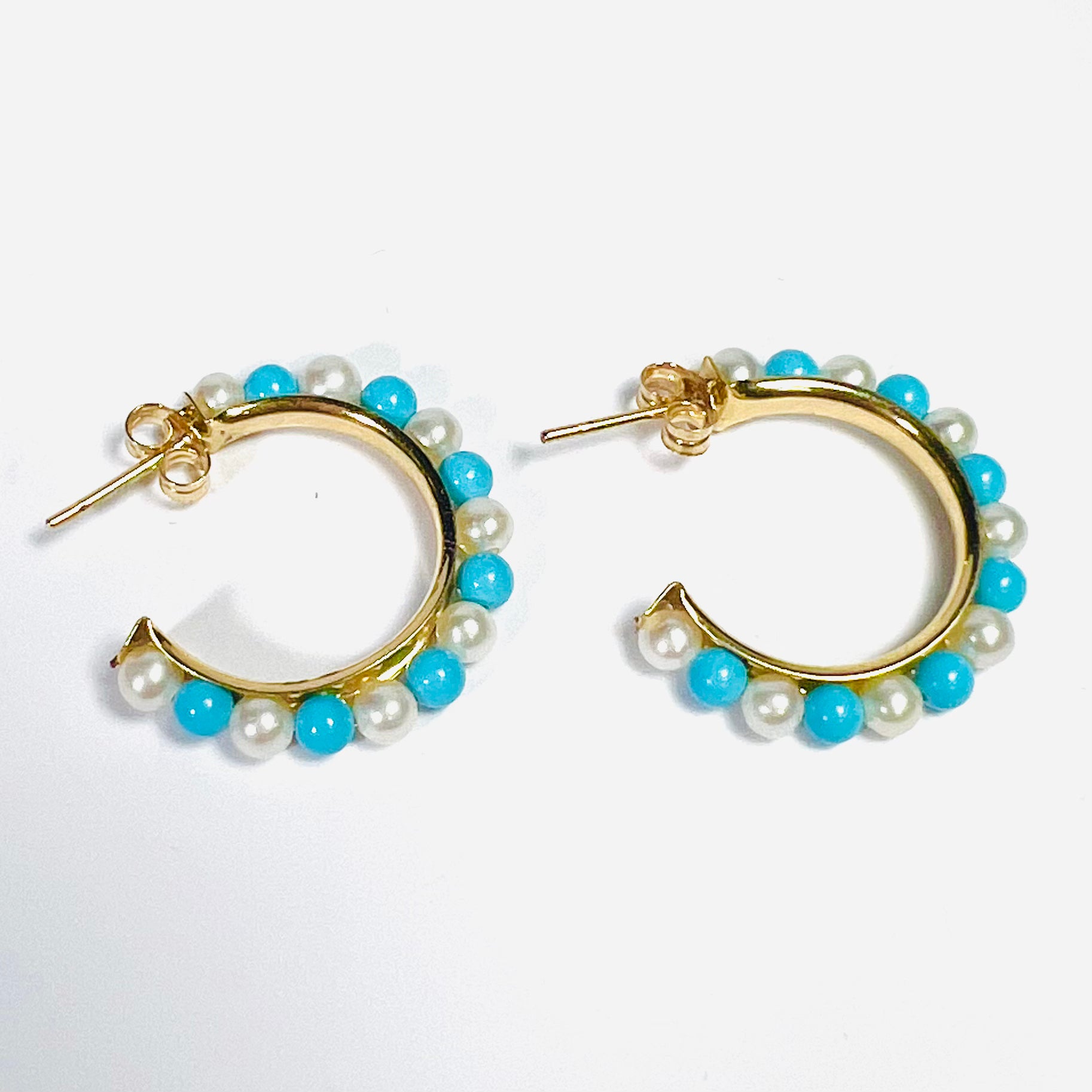 14K Yellow Gold Pearl & Turquoise Half Hoop Earring Studs .90"