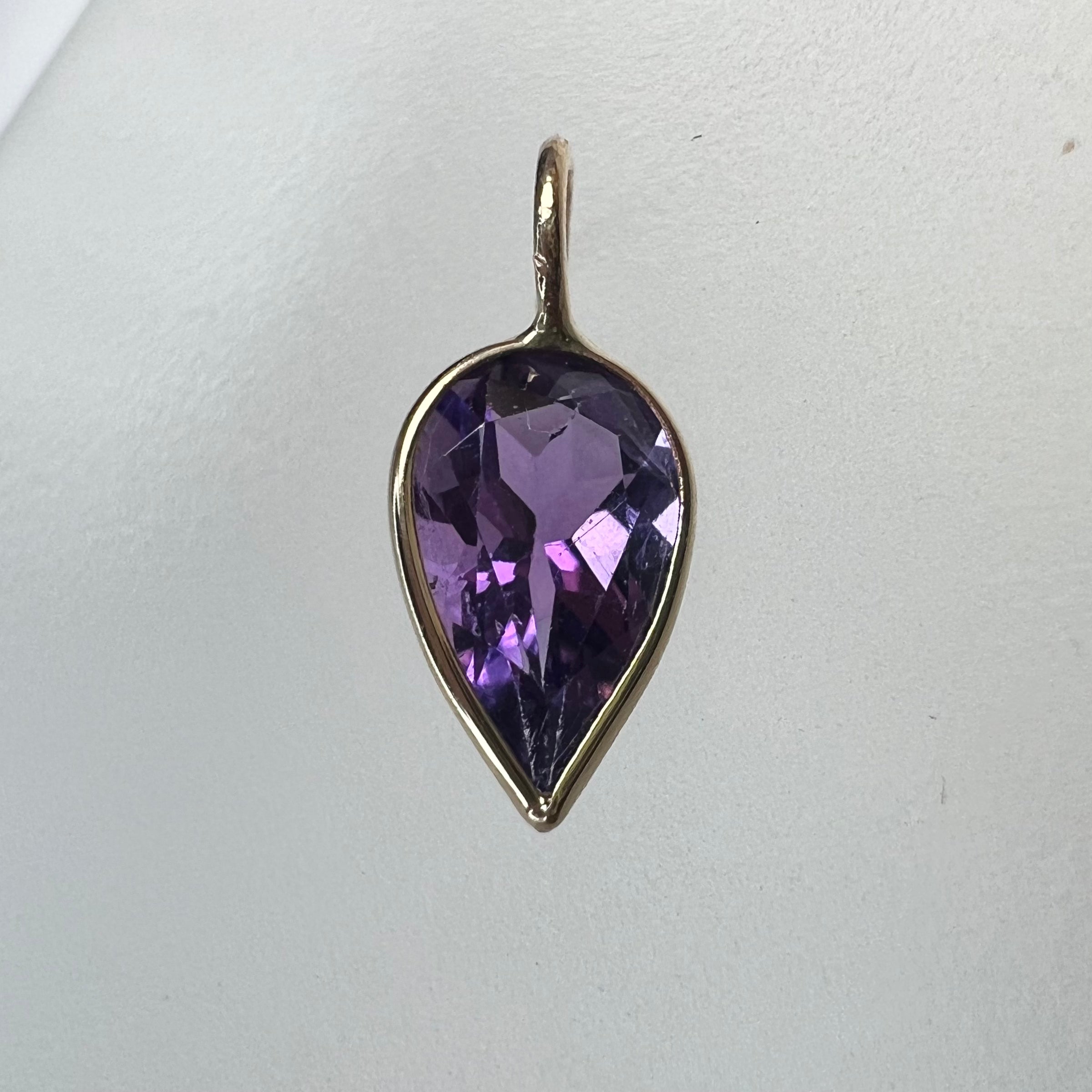 1CT Natural Pear Amethyst 14K Yellow Gold Pendant Charm 12x5mm