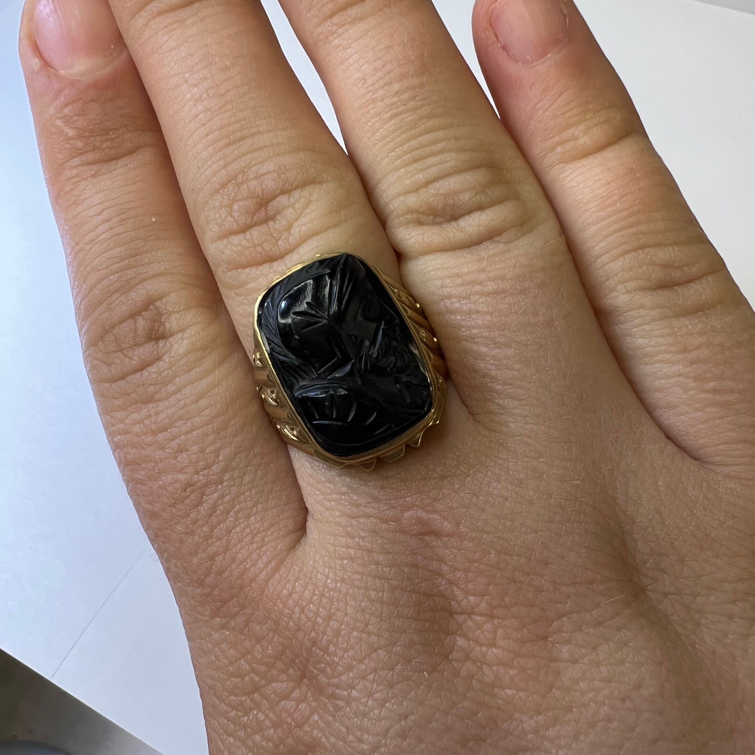 Antique 18K Yellow Gold Onyx Soldier Carved Cameo Engraved Ring Size 9