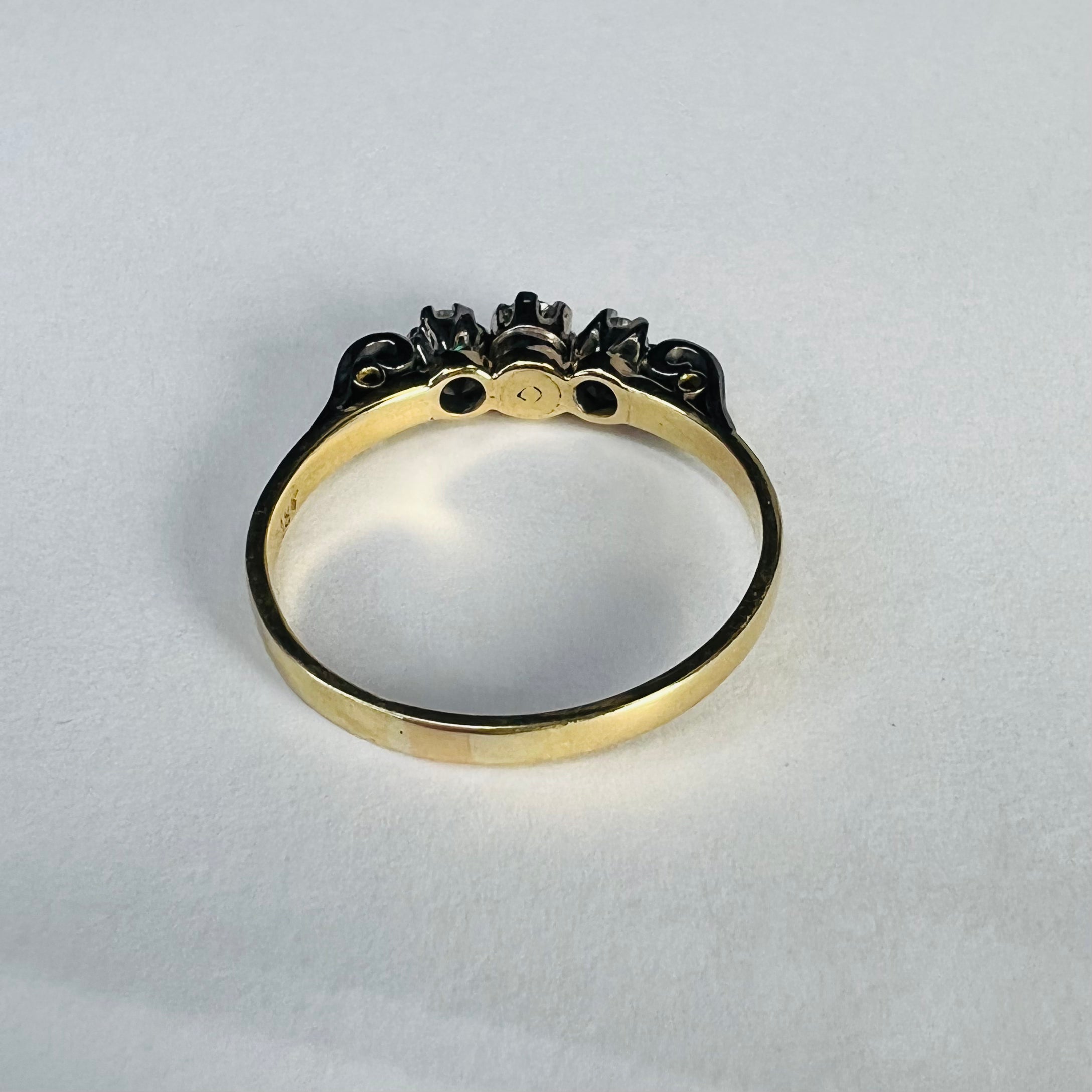 Antique 18K Yellow Gold Diamond .30ctw Engraved Ring Size 9.25