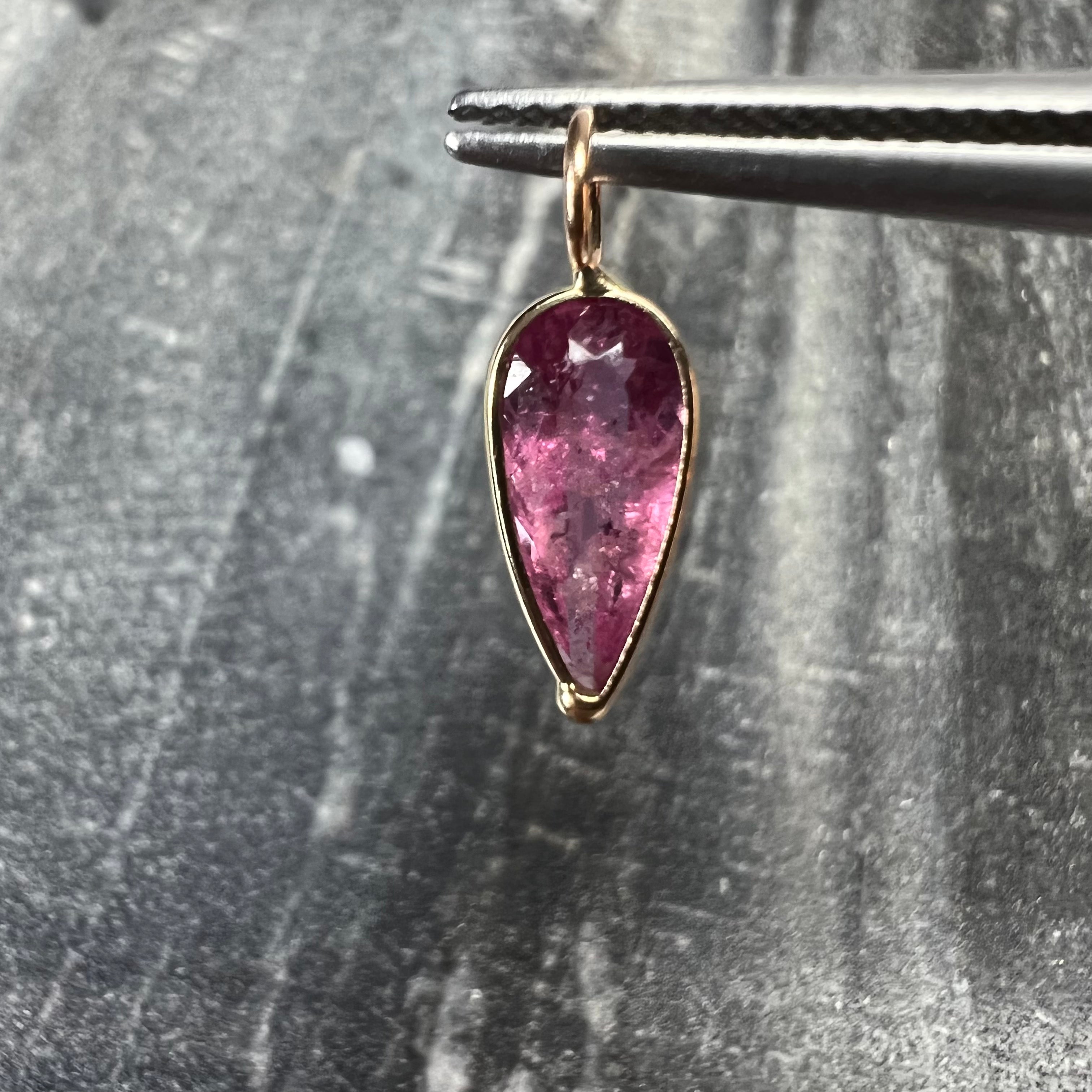 .95CT Natural Pink Pear Tourmaline 14K Yellow Gold Pendant Charm 15x5mm