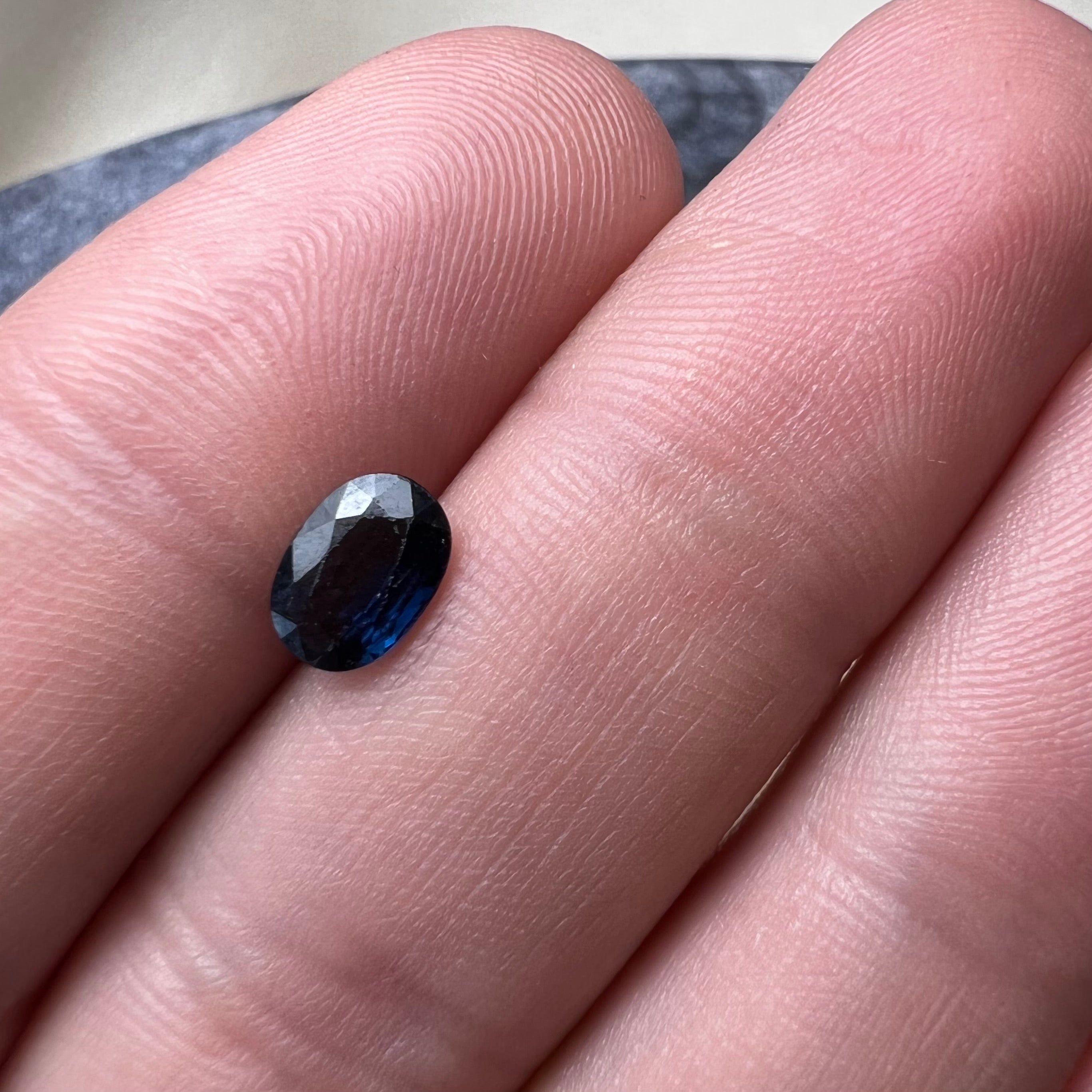 .91CTW Loose Natural Oval Sapphire 7.21x5.12x2.45mm Earth mined Gemstone