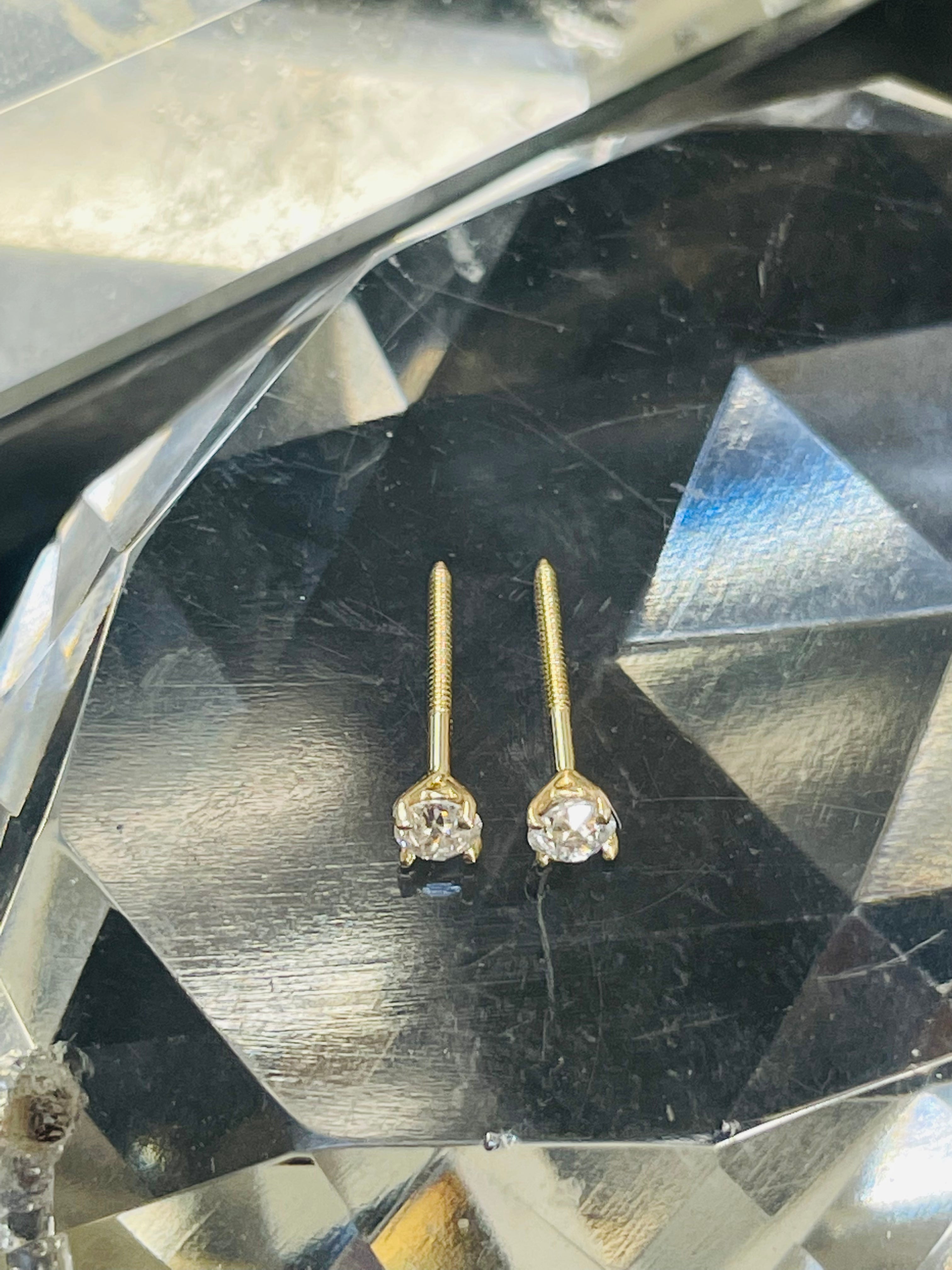.30CT Round Old Mine Diamond G VS2 SI2 14K Yellow Gold Screwback Earring Studs
