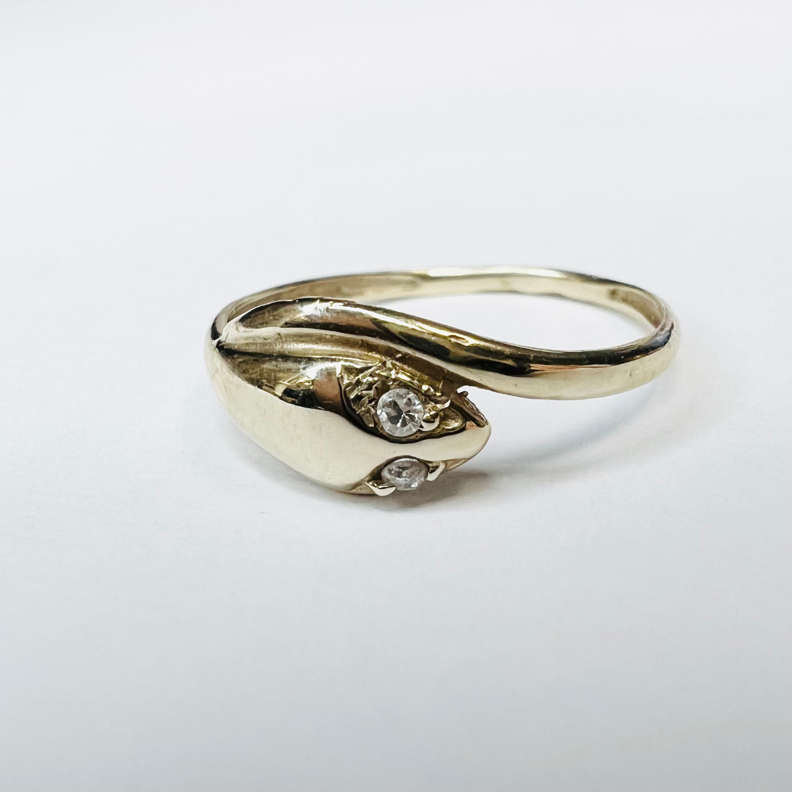 Solid 18K Yellow Gold Diamond Eyed Coiled Snake Ring Size 6