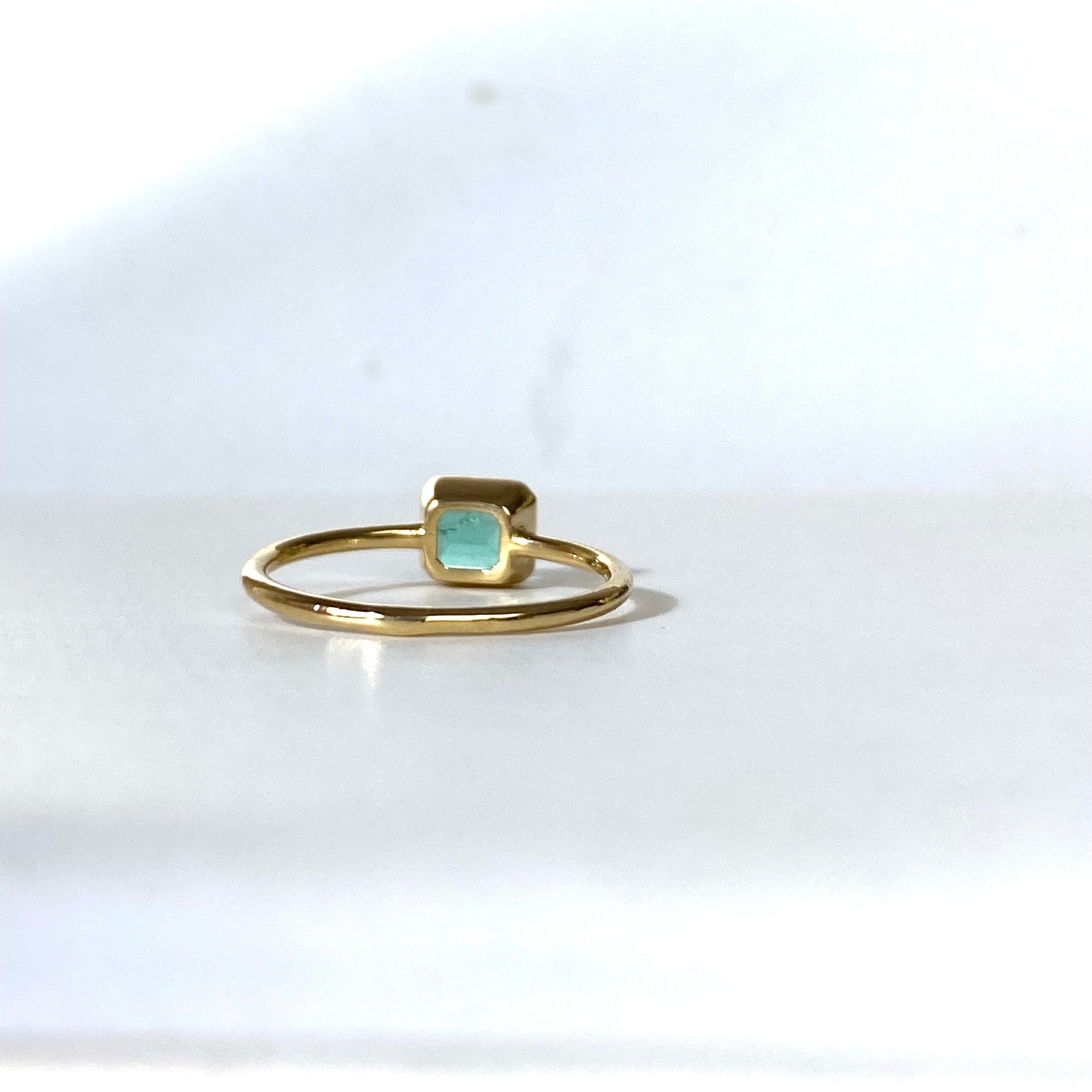 .58CT Colombian Emerald 18K Yellow Gold Solitaire Stacking Ring Size 5