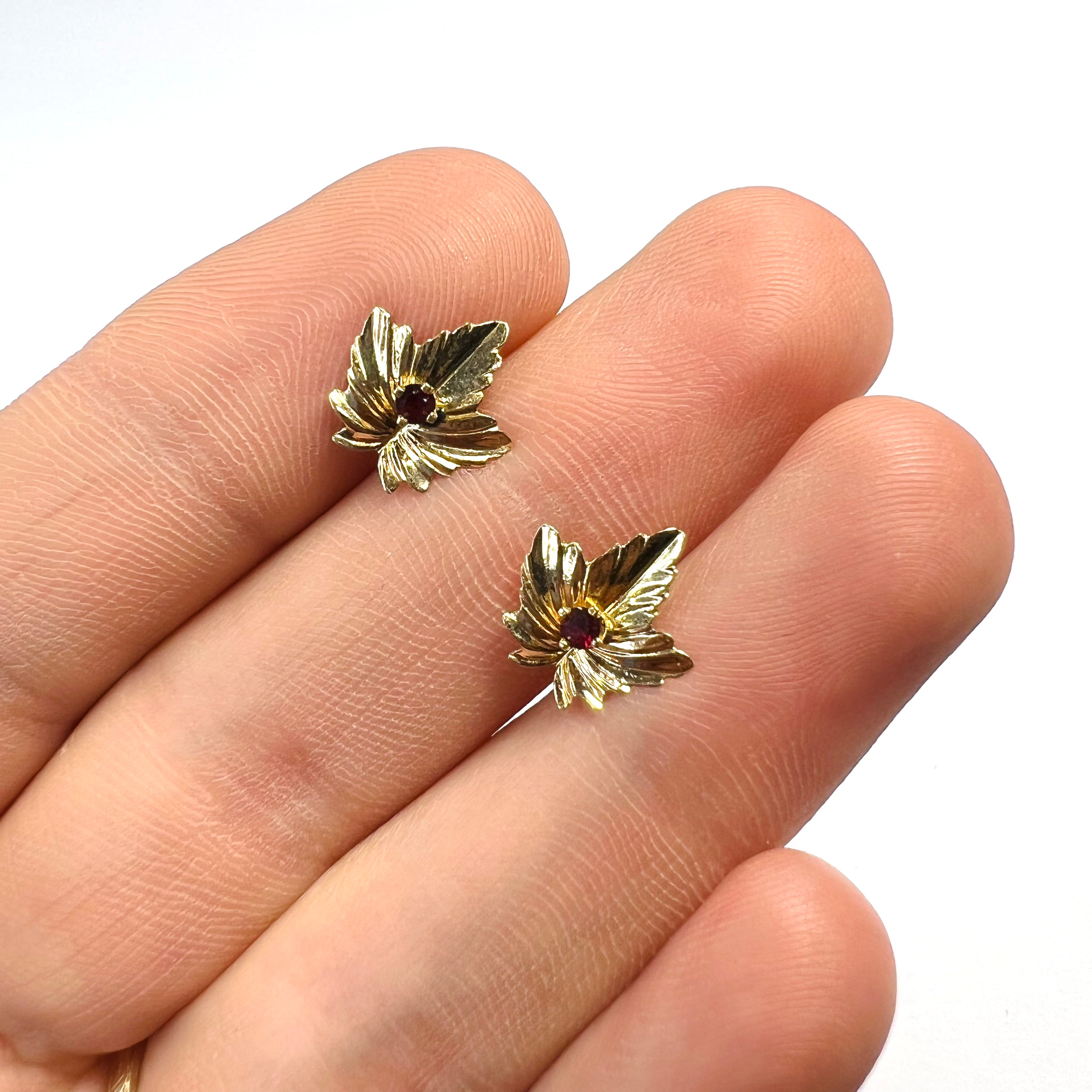 14K Yellow Gold Fall Leaf Red Cubic Zirconia Pushback Earring Studs 11x10mm