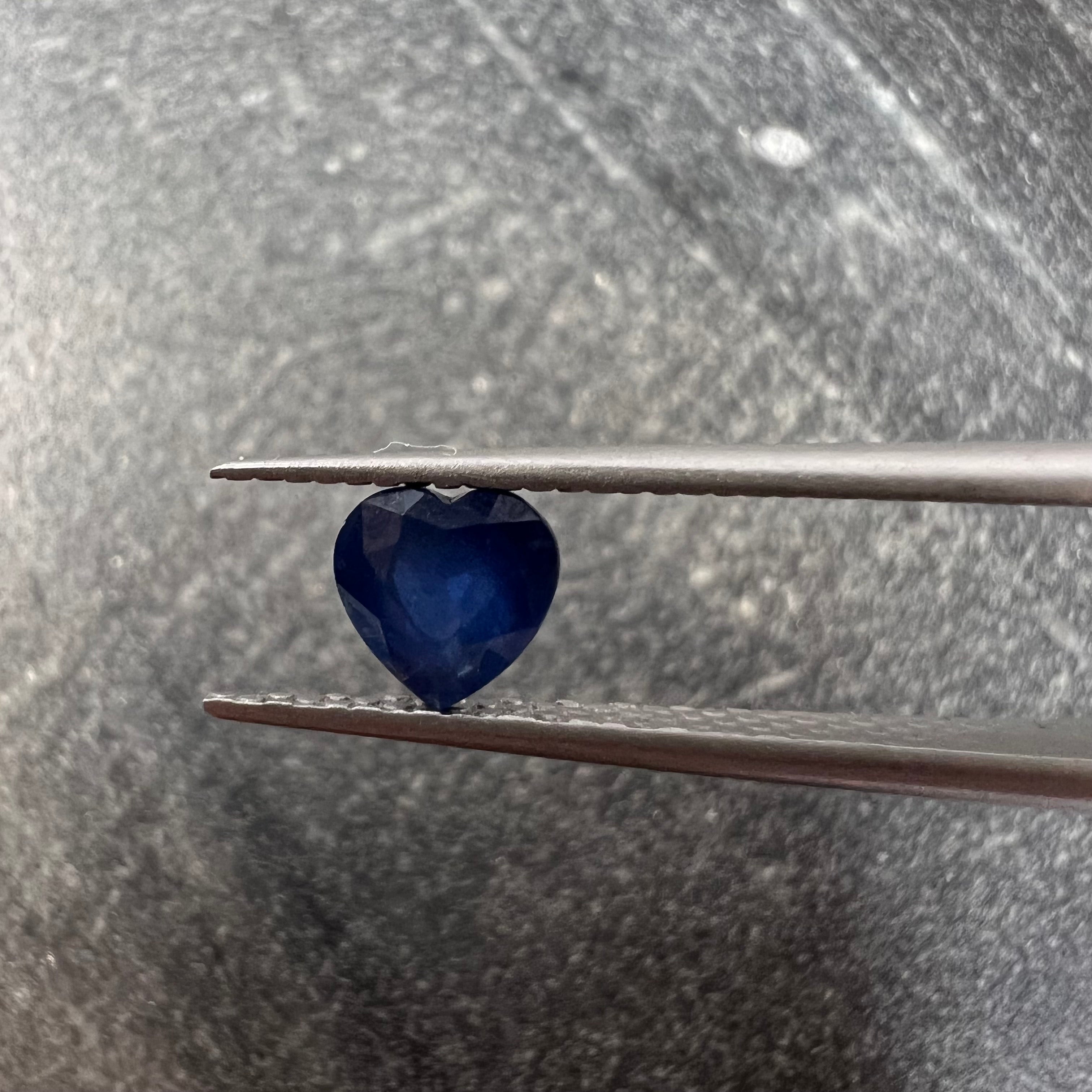 .71CT Loose Natural Heart Sapphire 5.00x5.09x3.20mm Earth mined Gemstone