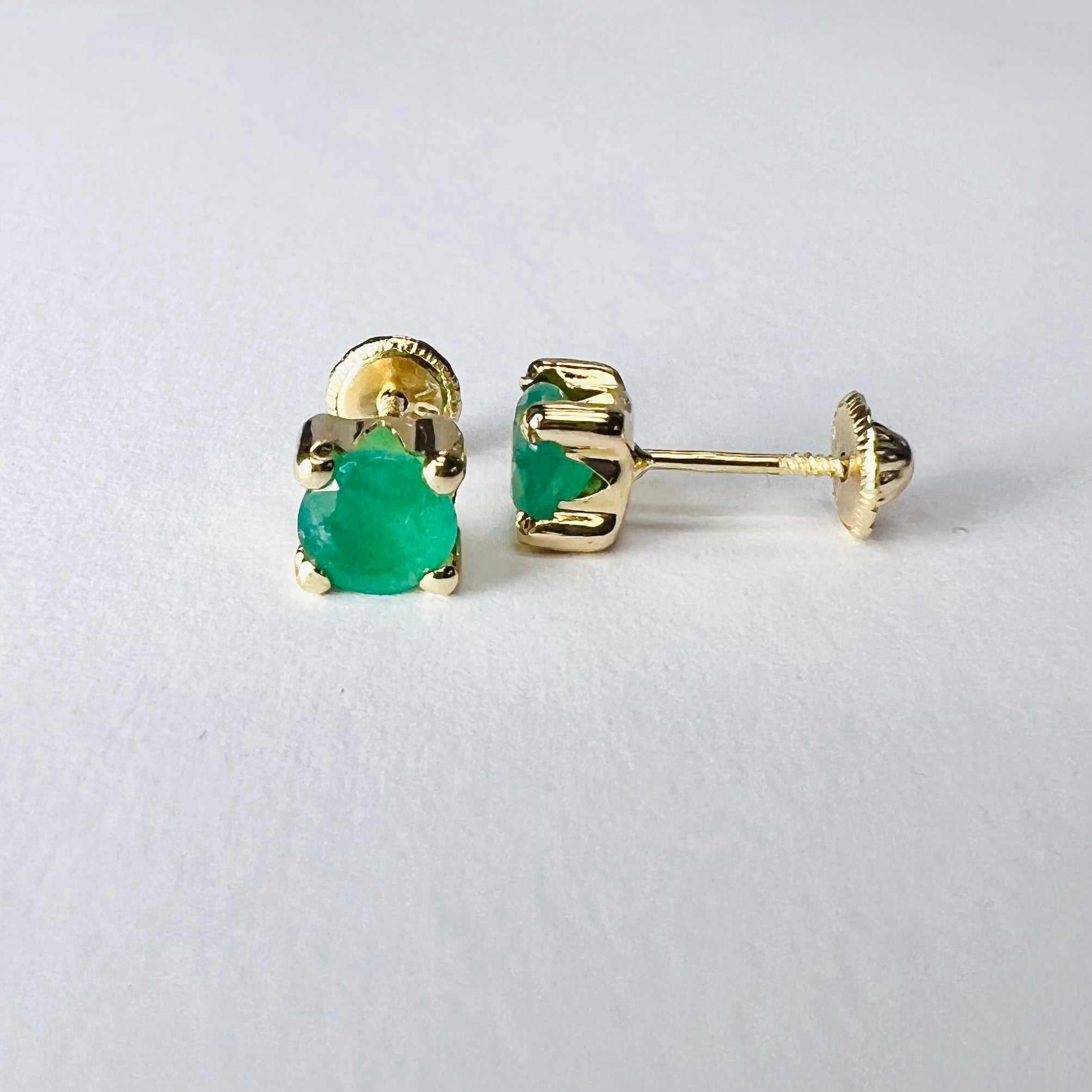 Solid 18K Yellow Gold 1CTW Round Emerald Screw Back Stud Earrings 5mm