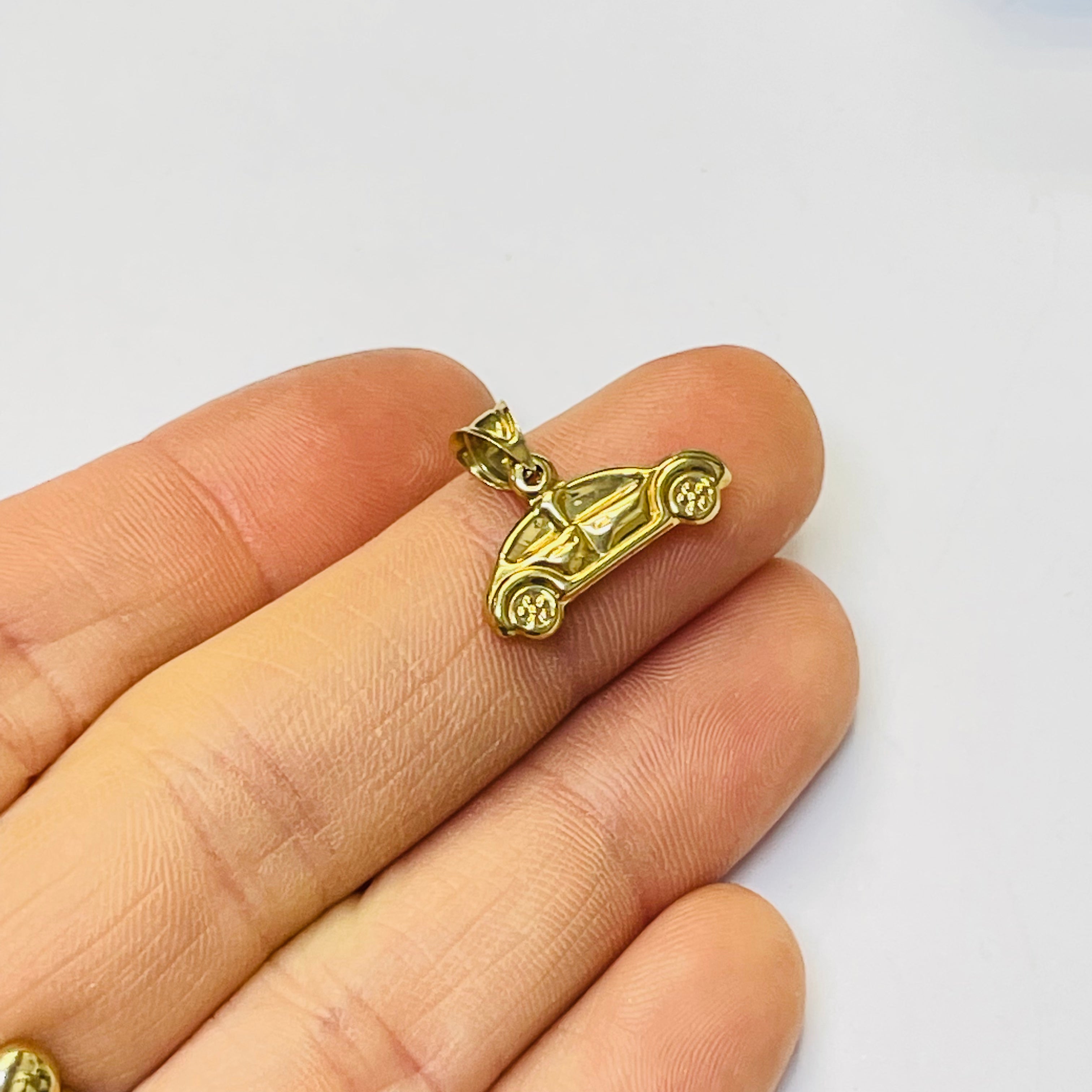 10K Yellow Gold Volkswagen Car Pendant Charm