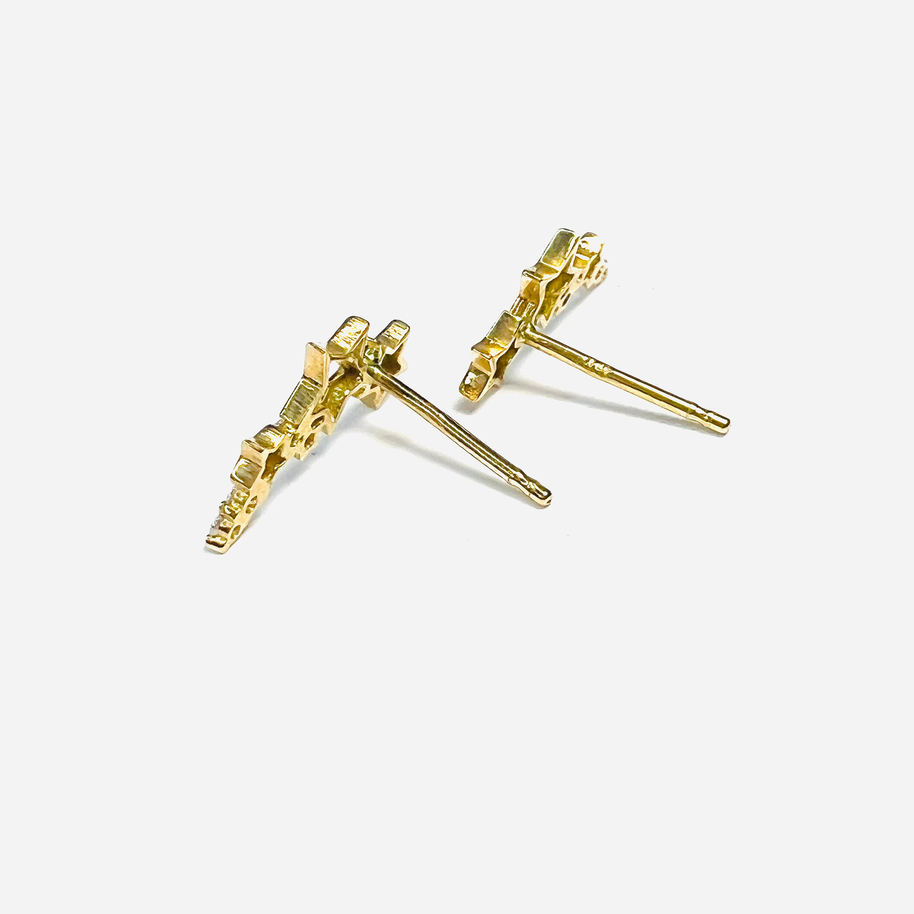 14K Yellow Gold Stars with Cubic Zirconia Pushback Earring Studs 12x5mm