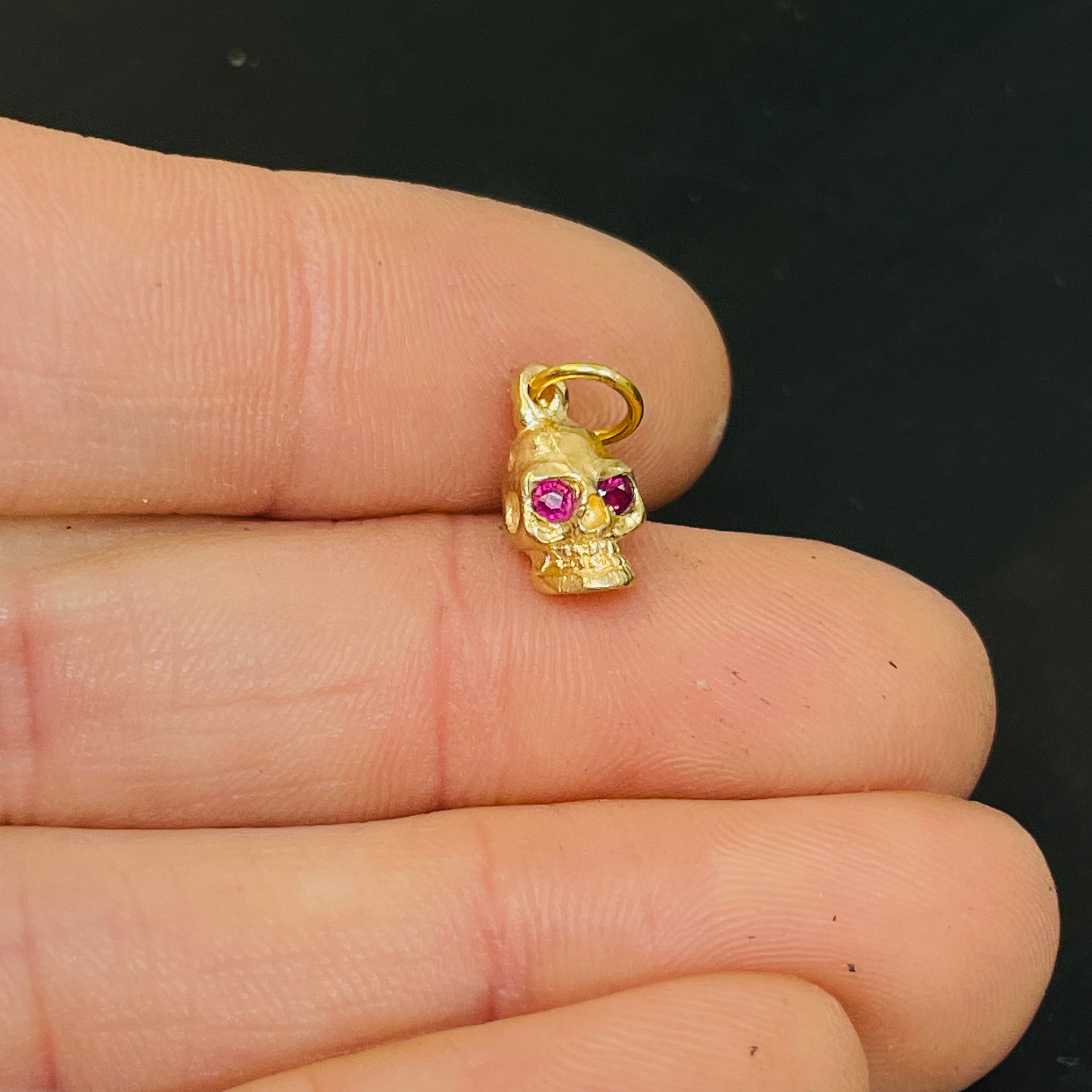 18K Yellow Gold Natural Ruby Eye Skull Charm Pendant