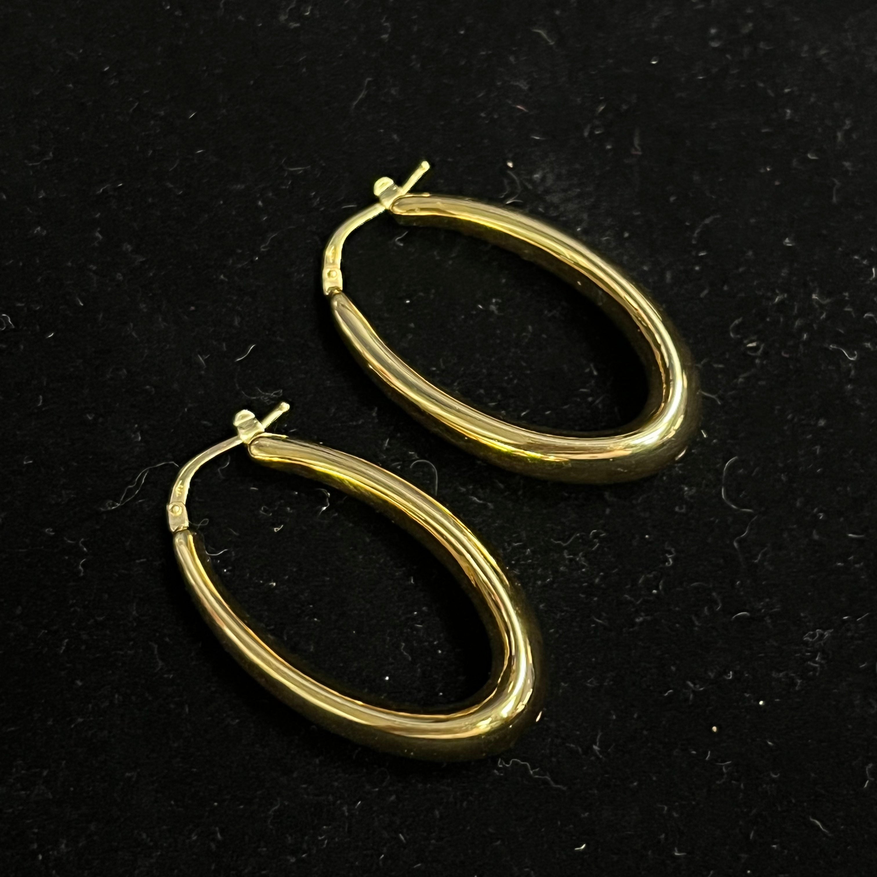 Long Oval 14K Yellow Gold Sleek Hoop Earrings