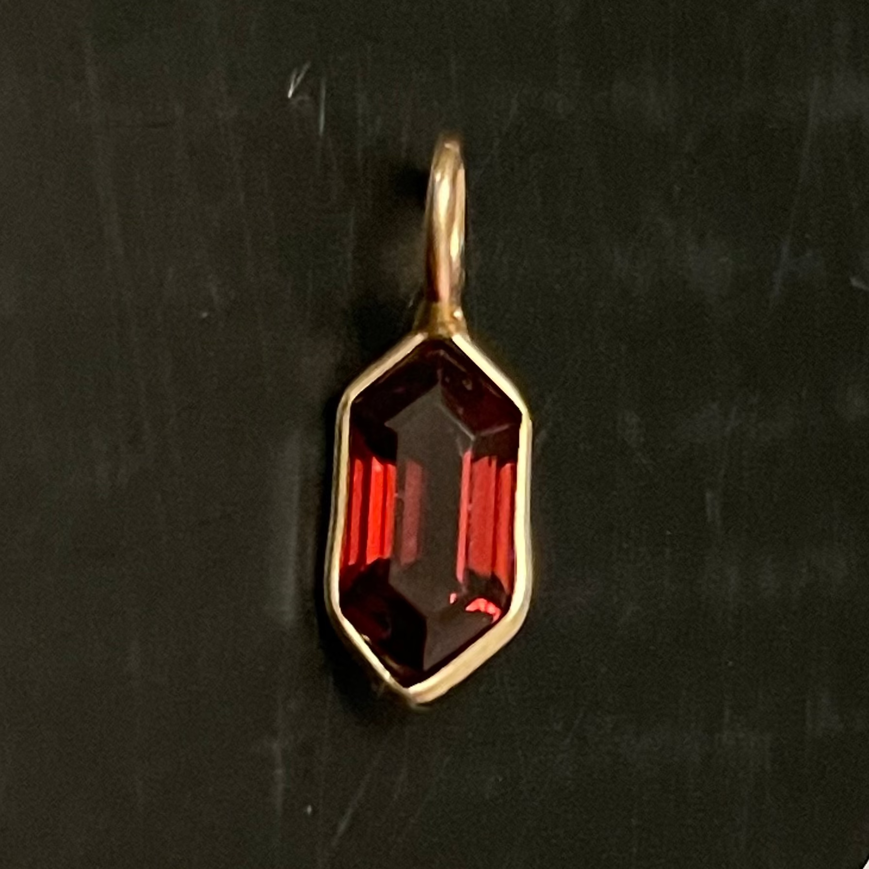 Hexagon Garnet 14K Yellow Gold Pendant Charm 14x6mm