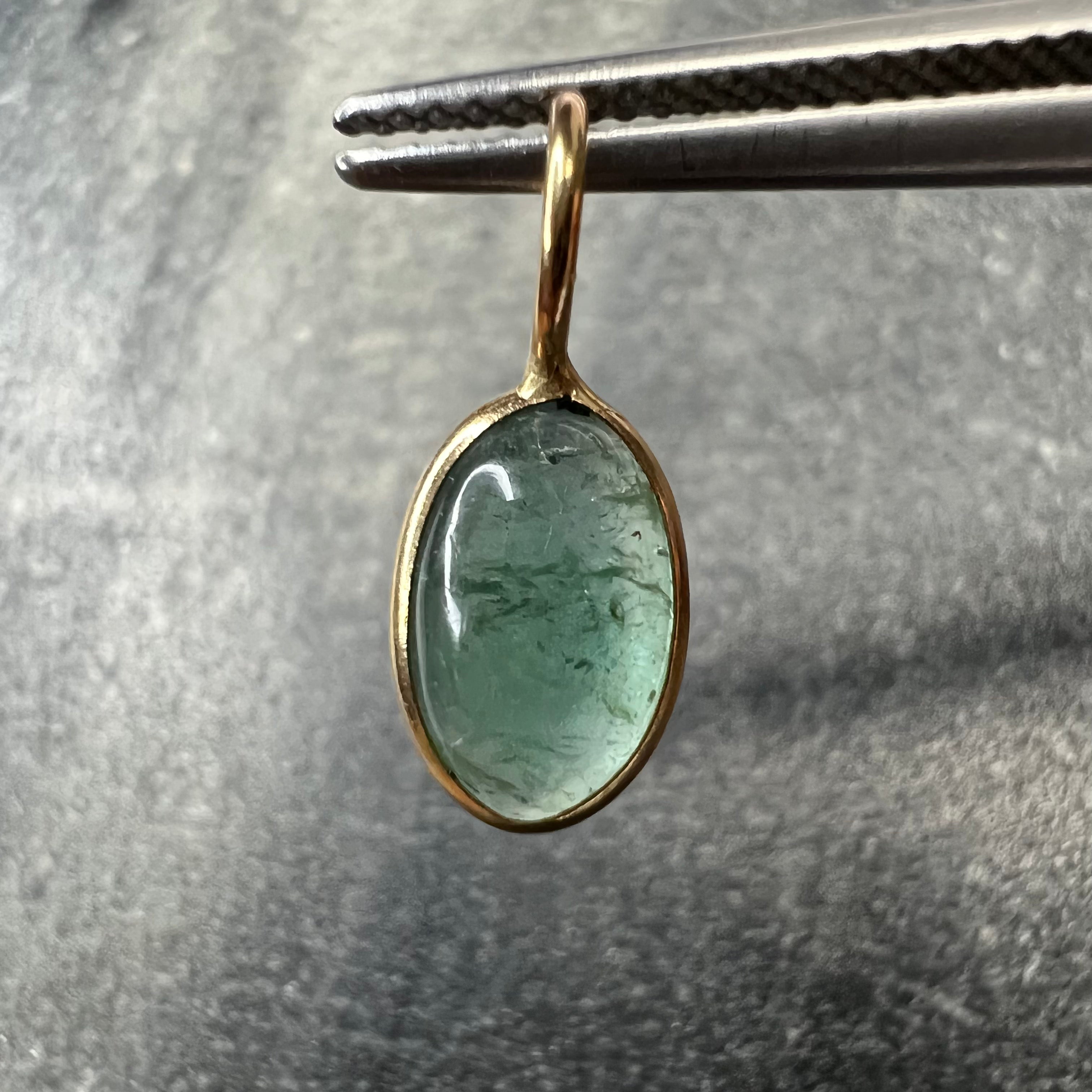 1.28CT Colombian Oval Cabochon Emerald 14K Yellow Gold Pendant Charm 15.8x6.5mm