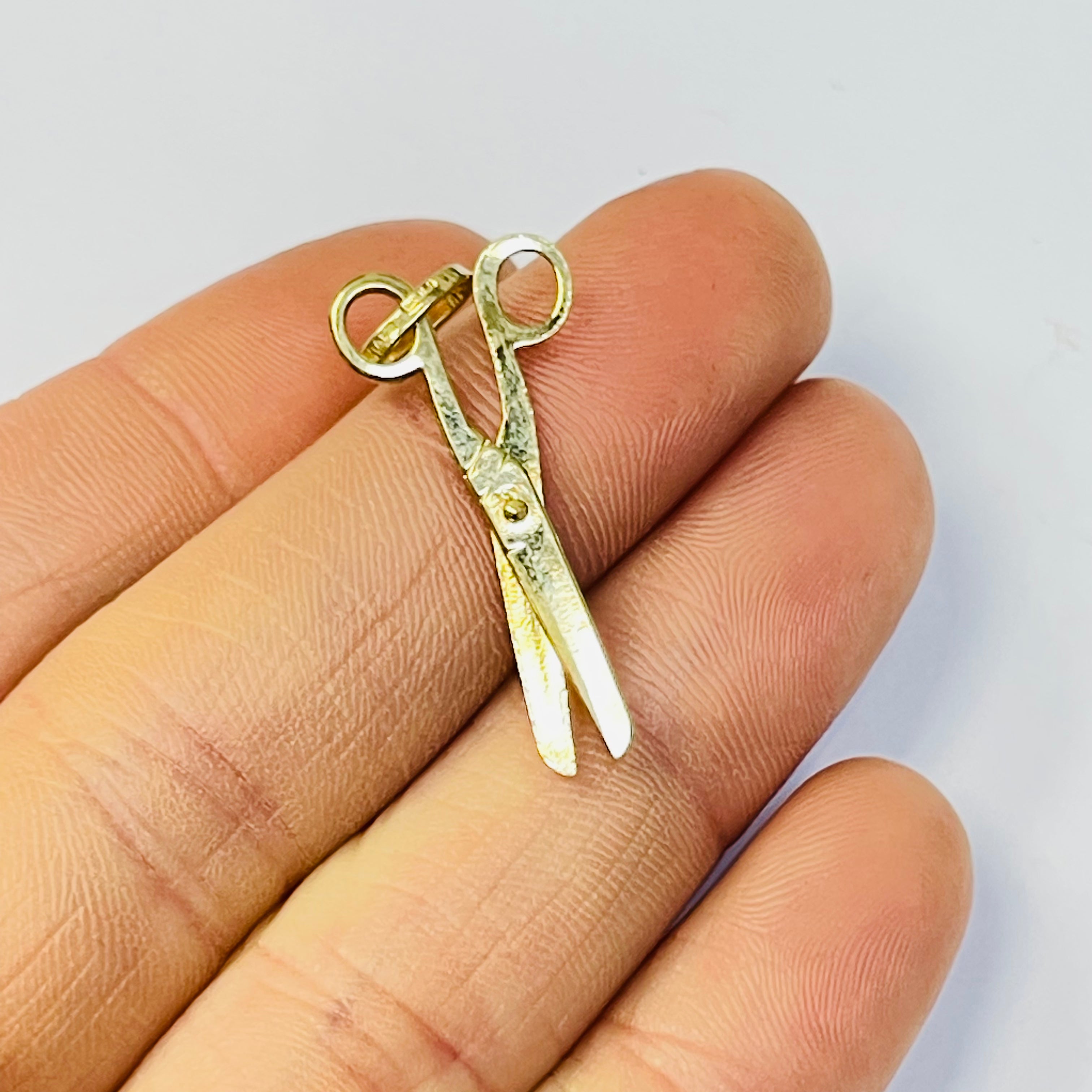 14K Yellow Gold Scissor Charm Pendant