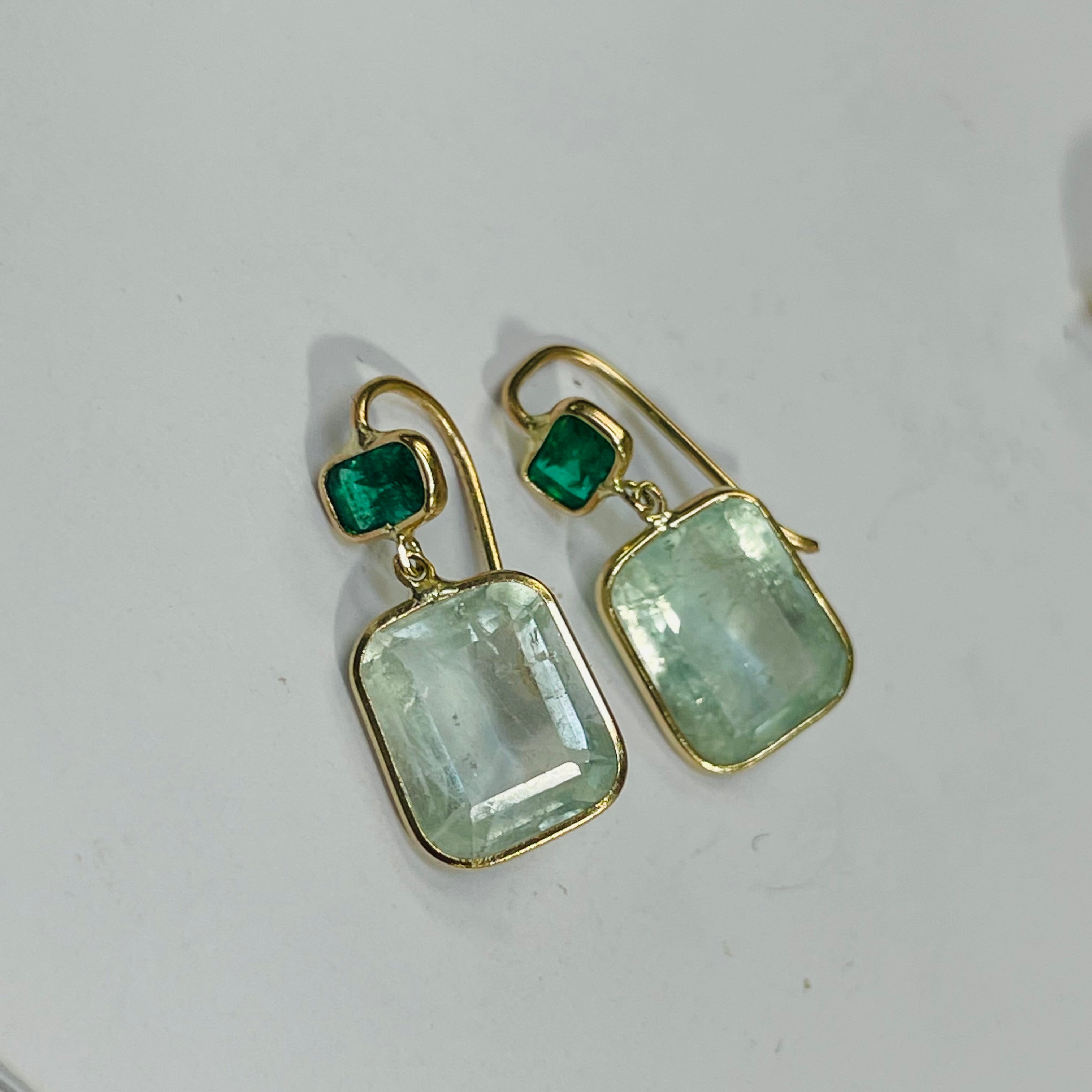 Natural Deep and Light Green Colombian Emerald 14K Yellow Gold Drop Earrings