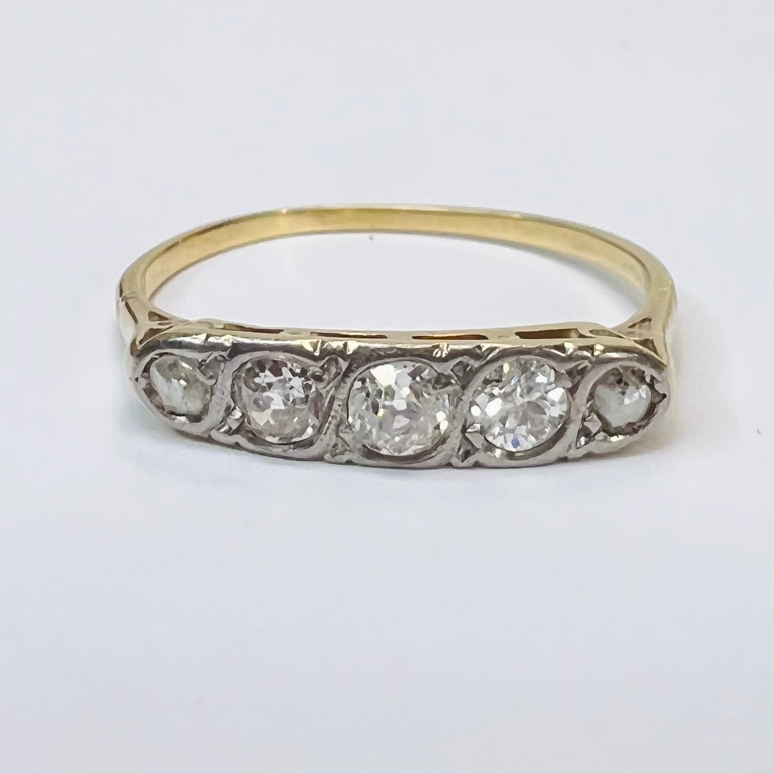 Antique 18K Yellow Gold and Platinum 0.45CTW Diamond Ring Band Size 8