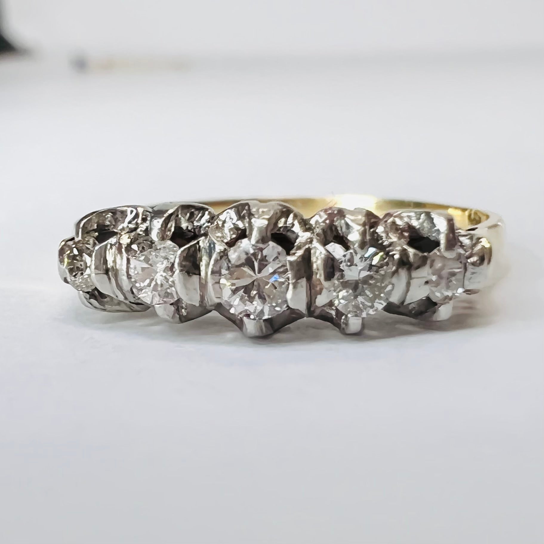 Antique 18K Yellow Gold and Platinum .20CTW Diamond Ring Band Size 7