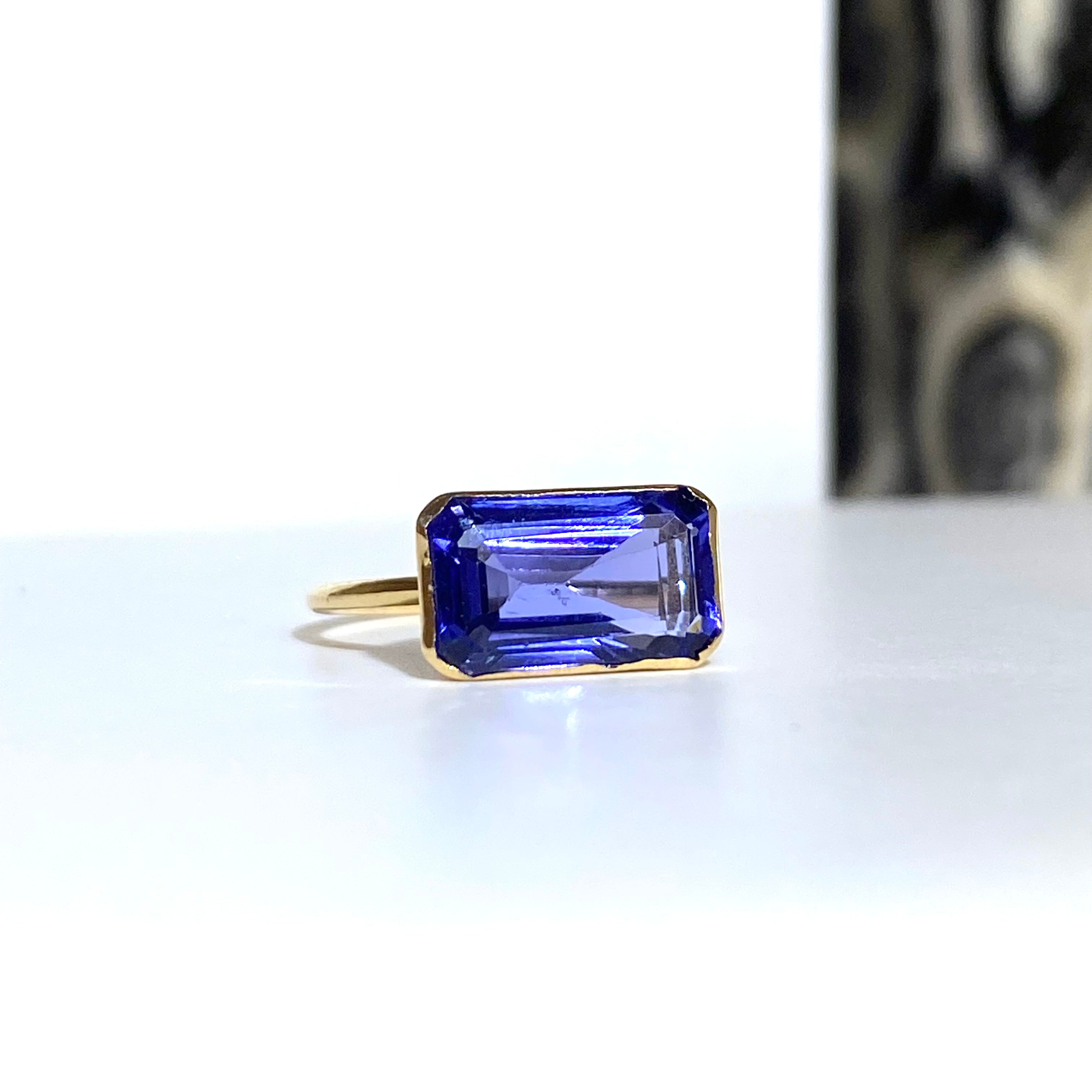 2.8CT Tanzanite 18K Yellow Gold Solitaire Stacking Ring Size 5