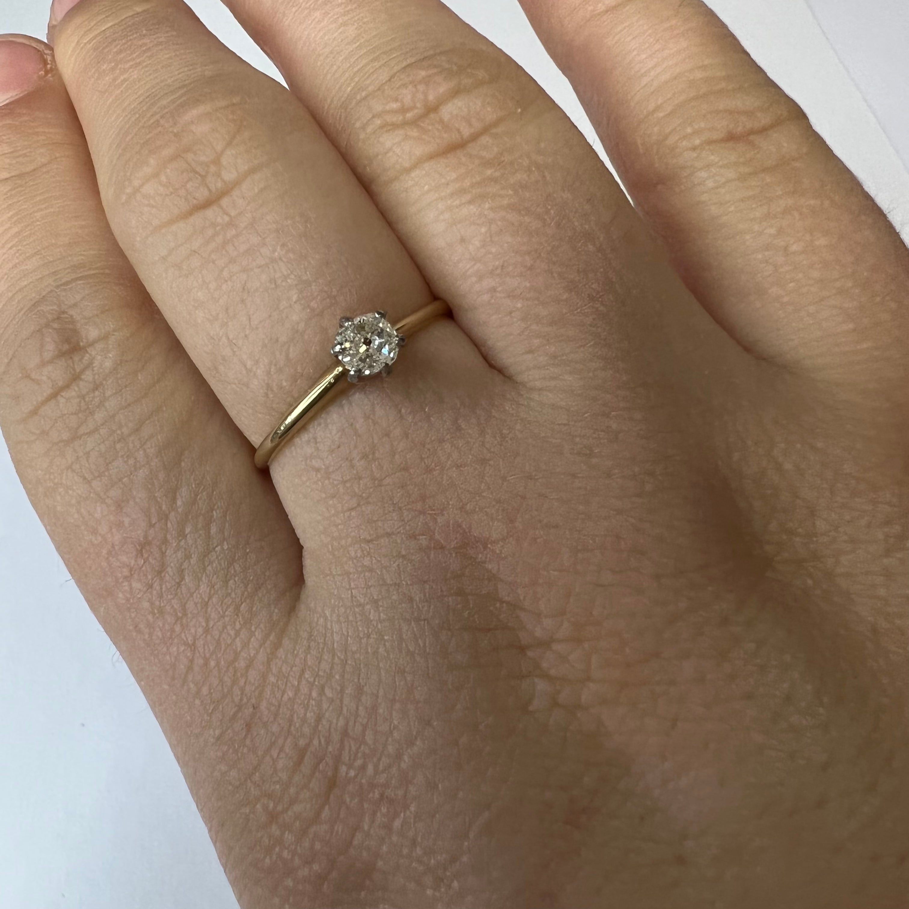 Solid 14K Yellow Gold Solitaire Diamond Ring Band Size 8.25