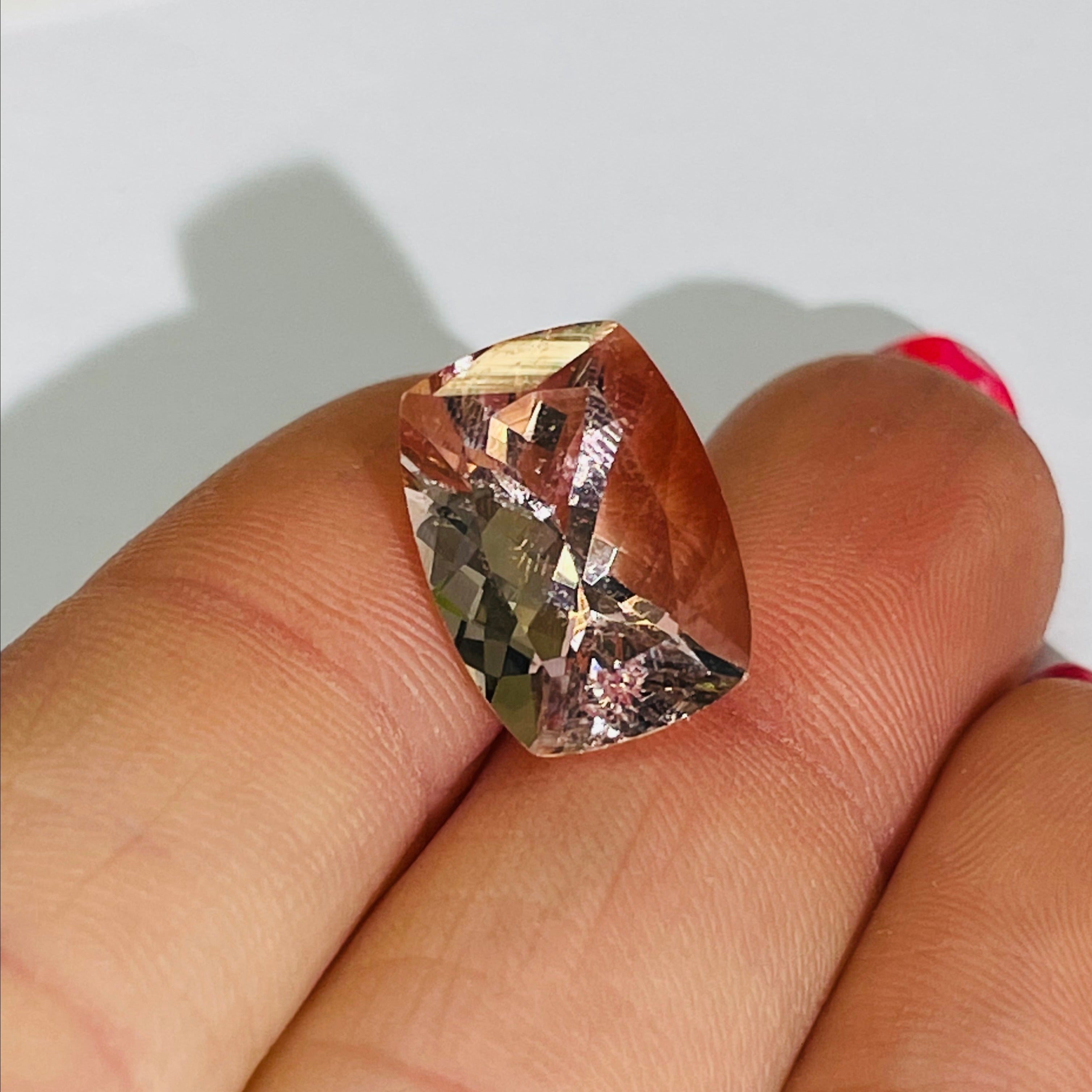 6.7CT Natural Pink Morganite 14x10mm