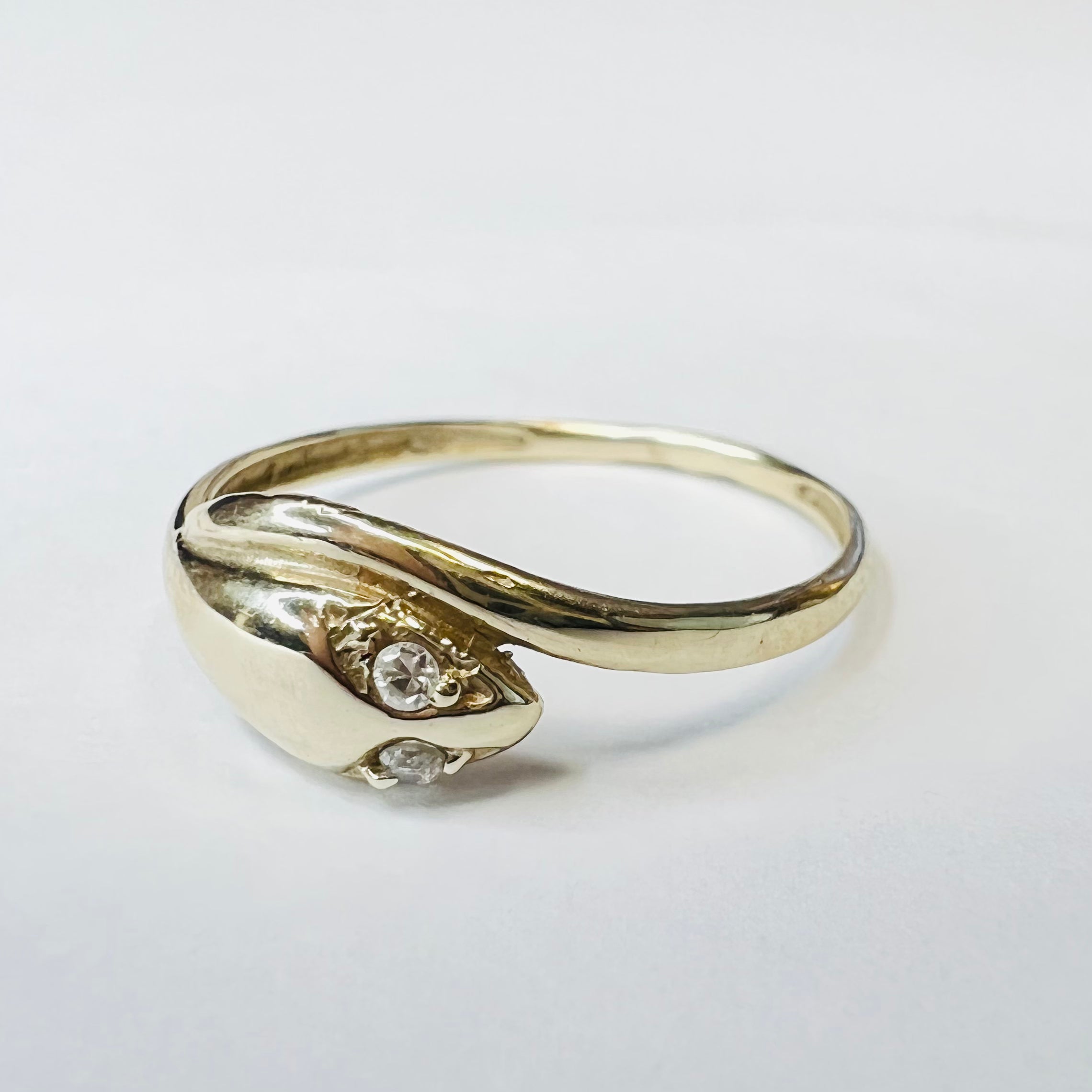 Solid 18K Yellow Gold Diamond Eyed Coiled Snake Ring Size 6