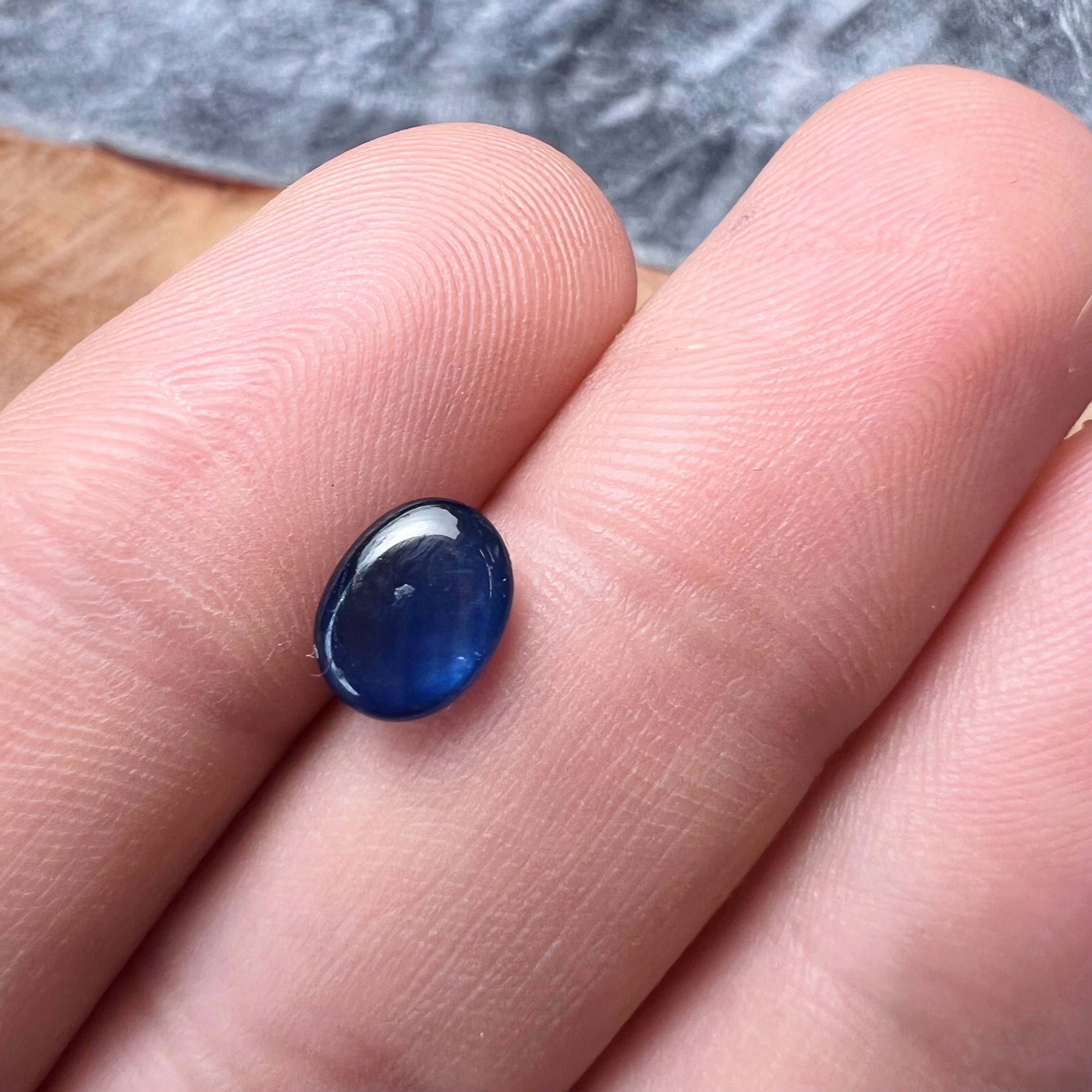 1.87CTW Loose Natural Cabochon Sapphire 7.82x6.07x3.59mm Earth mined Gemstone