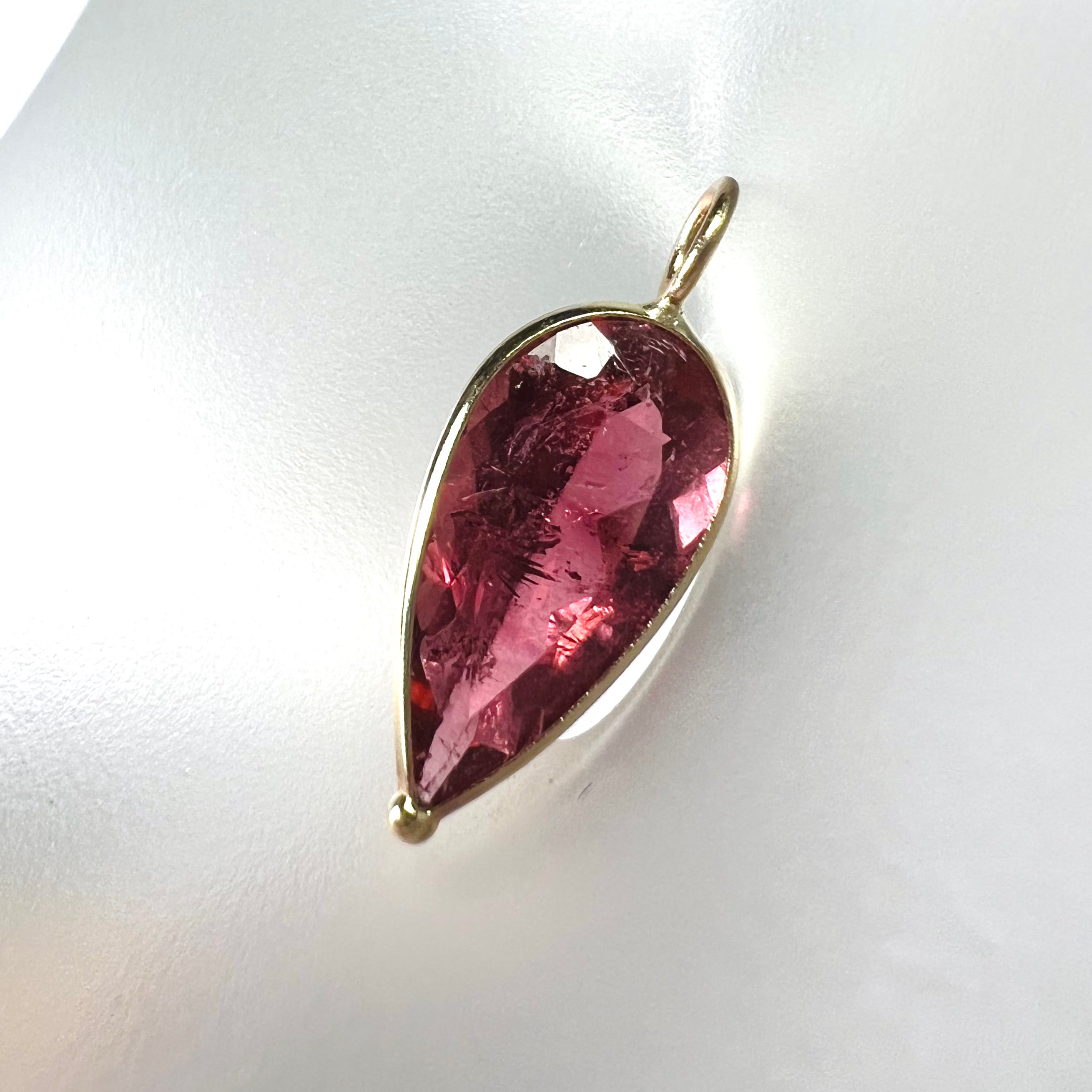 3CT Natural Pink Pear Tourmaline 14K Yellow Gold Pendant Charm 20x8mm