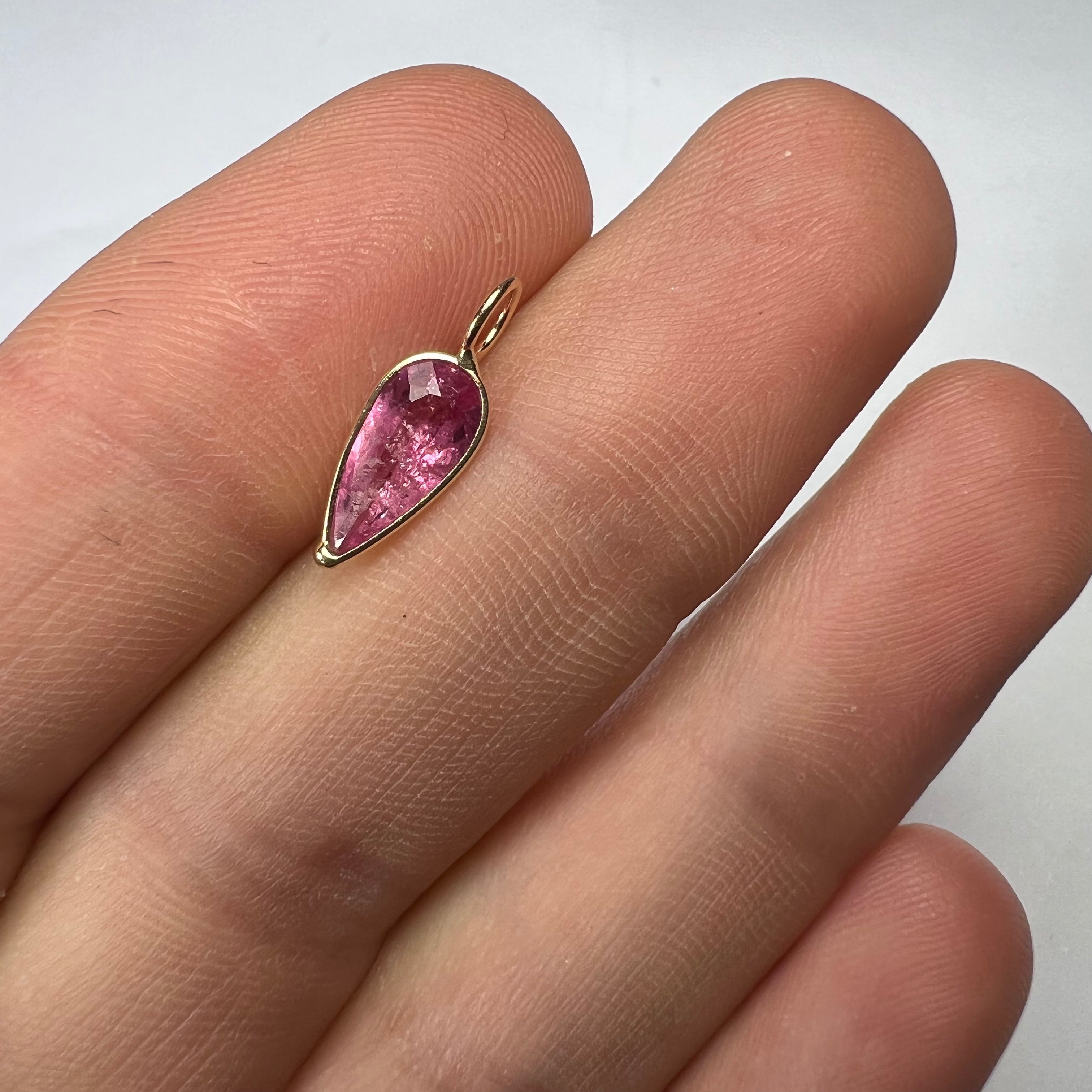 .95CT Natural Pink Pear Tourmaline 14K Yellow Gold Pendant Charm 15x5mm