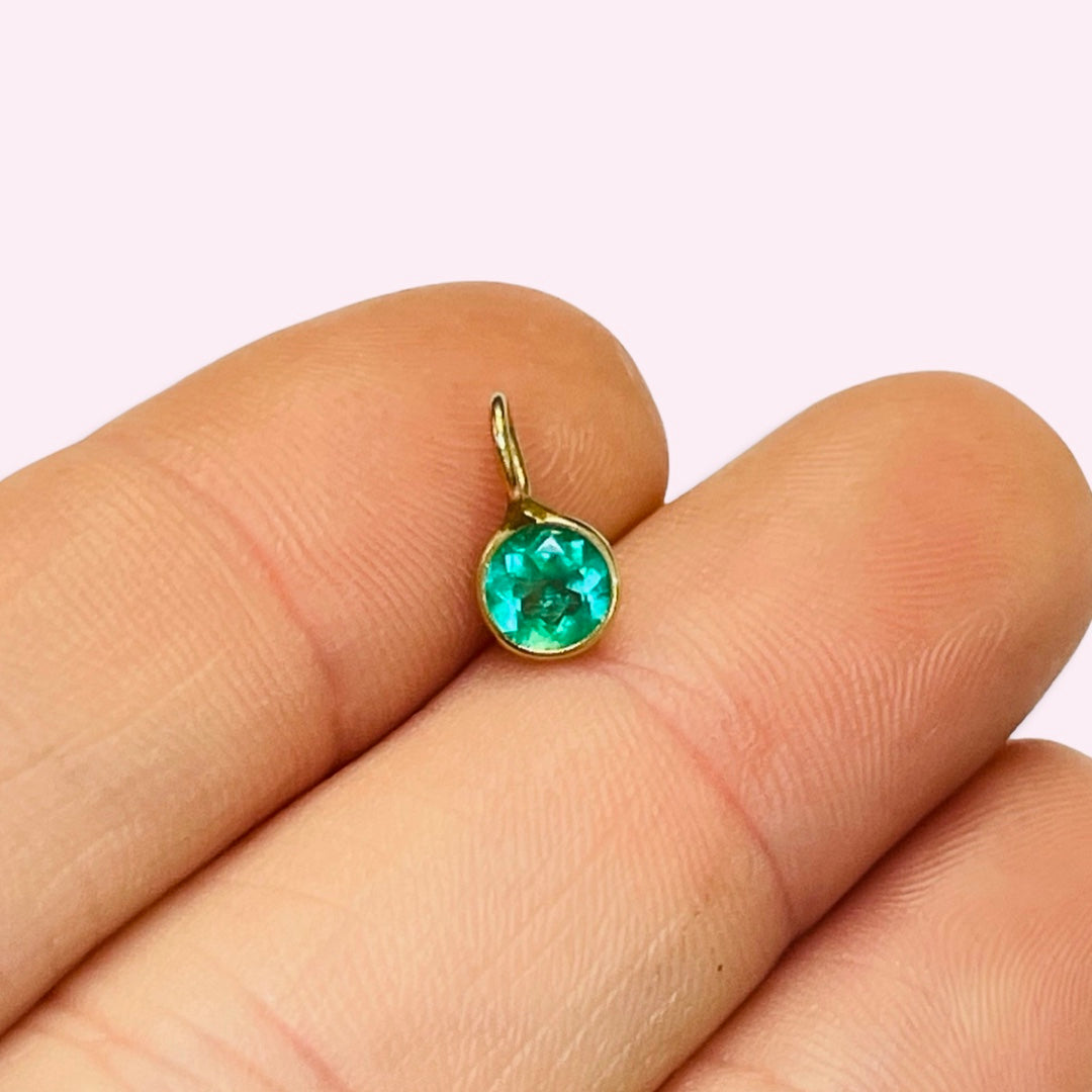 14K Yellow Gold Emerald Pendant Gem Charm