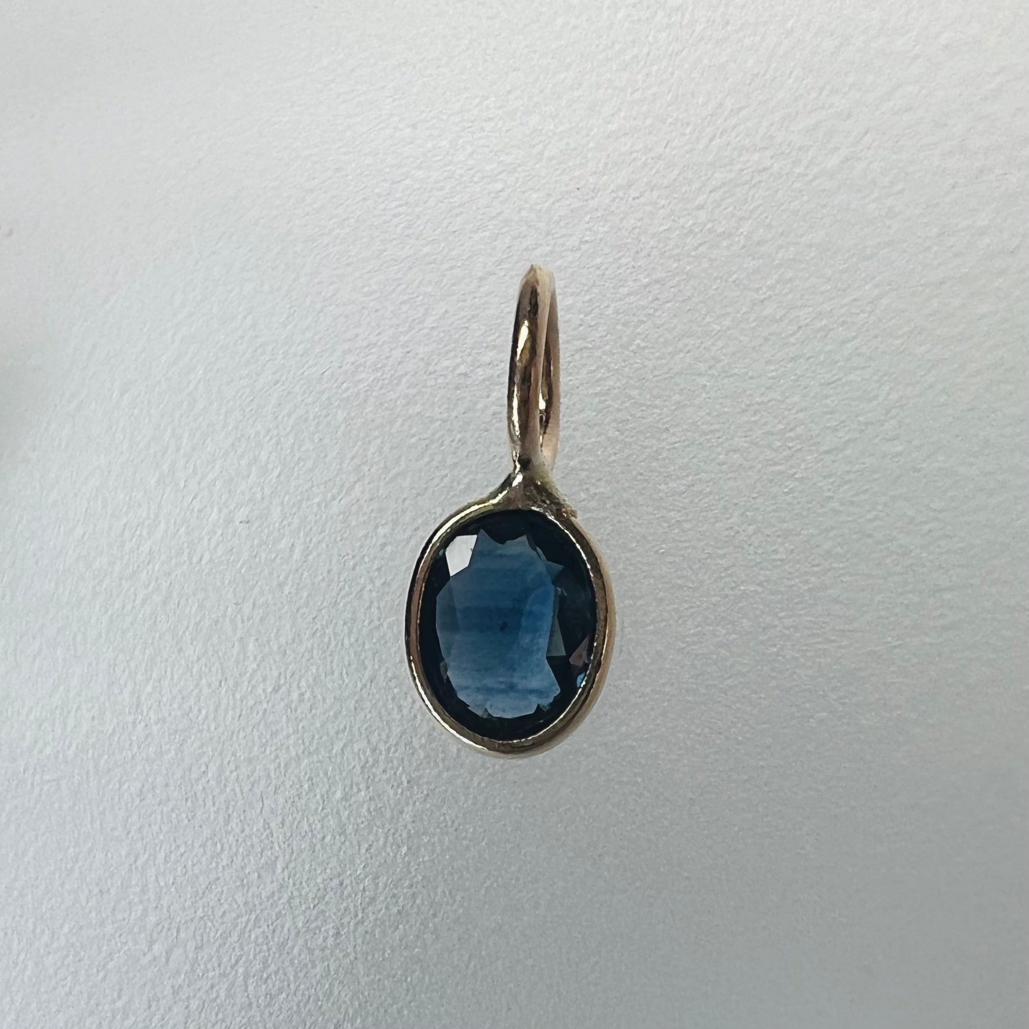 .55CT Natural Oval Sapphire 14K Yellow Gold Pendant Charm 9x4mm