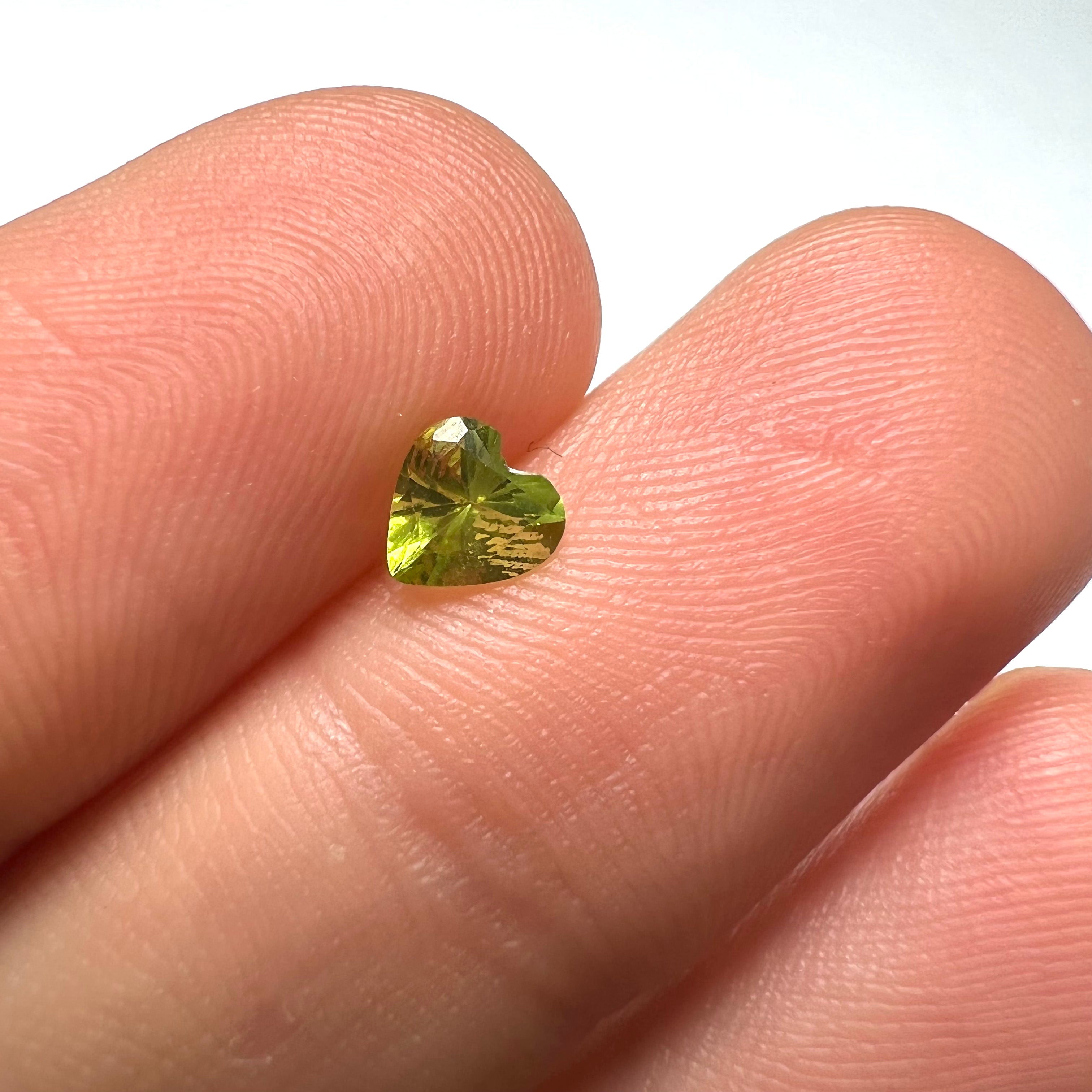 .41CT Loose Natural Heart Cut Peridot 4.8x3mm Earth mined Gemstone