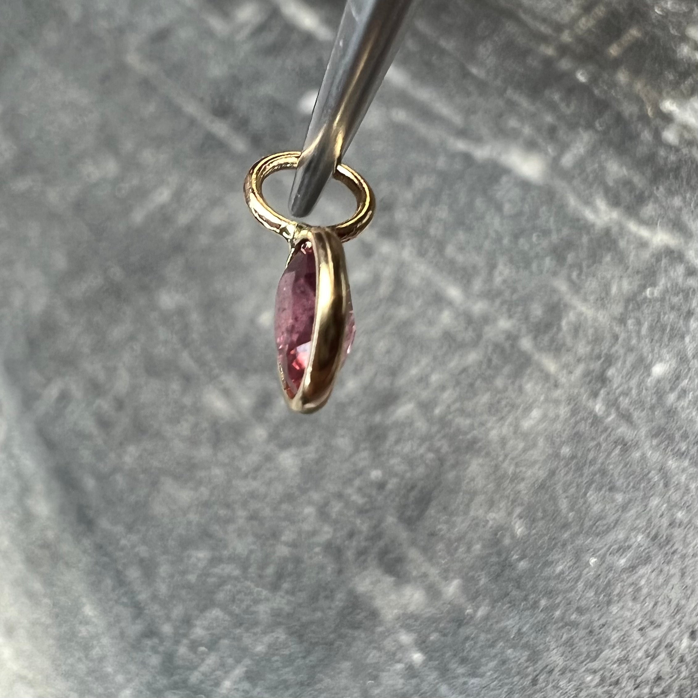 .40CT Natural Oval Ruby 14K Yellow Gold Pendant Charm 10x5mm