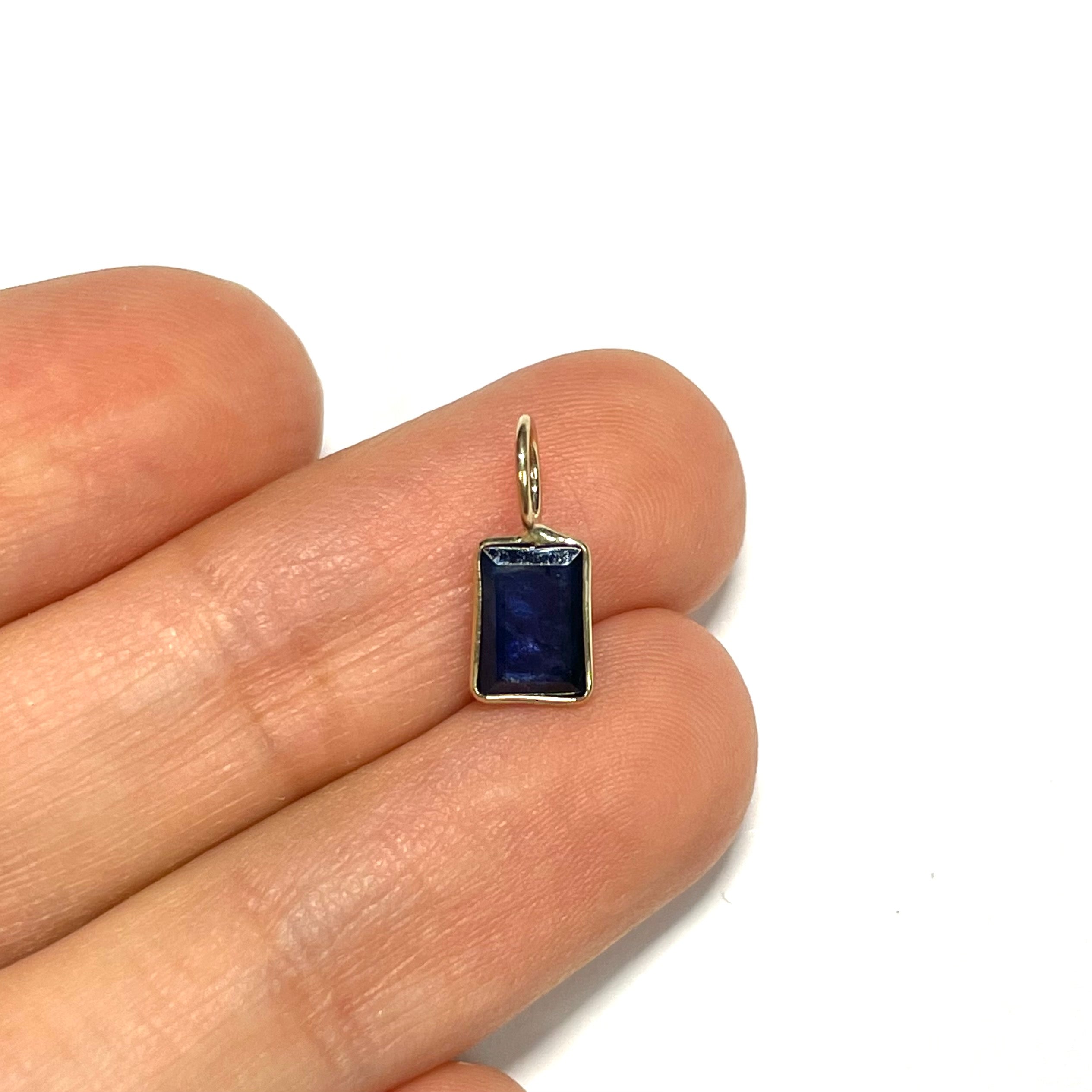 Natural Sapphire 14K Yellow Gold Pendant Charm