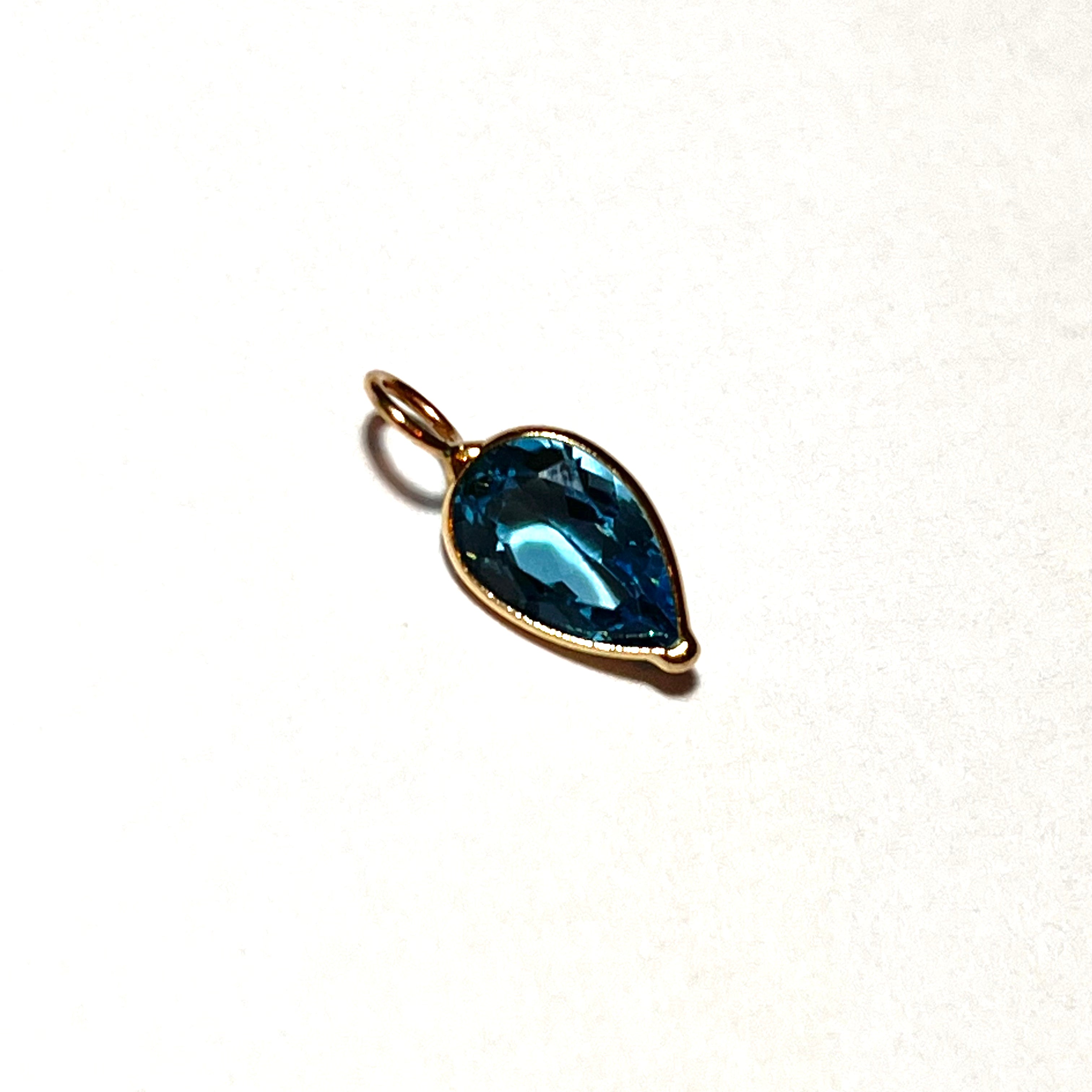 1.70ct Natural Blue Topaz 14K Yellow Gold Pendant Charm