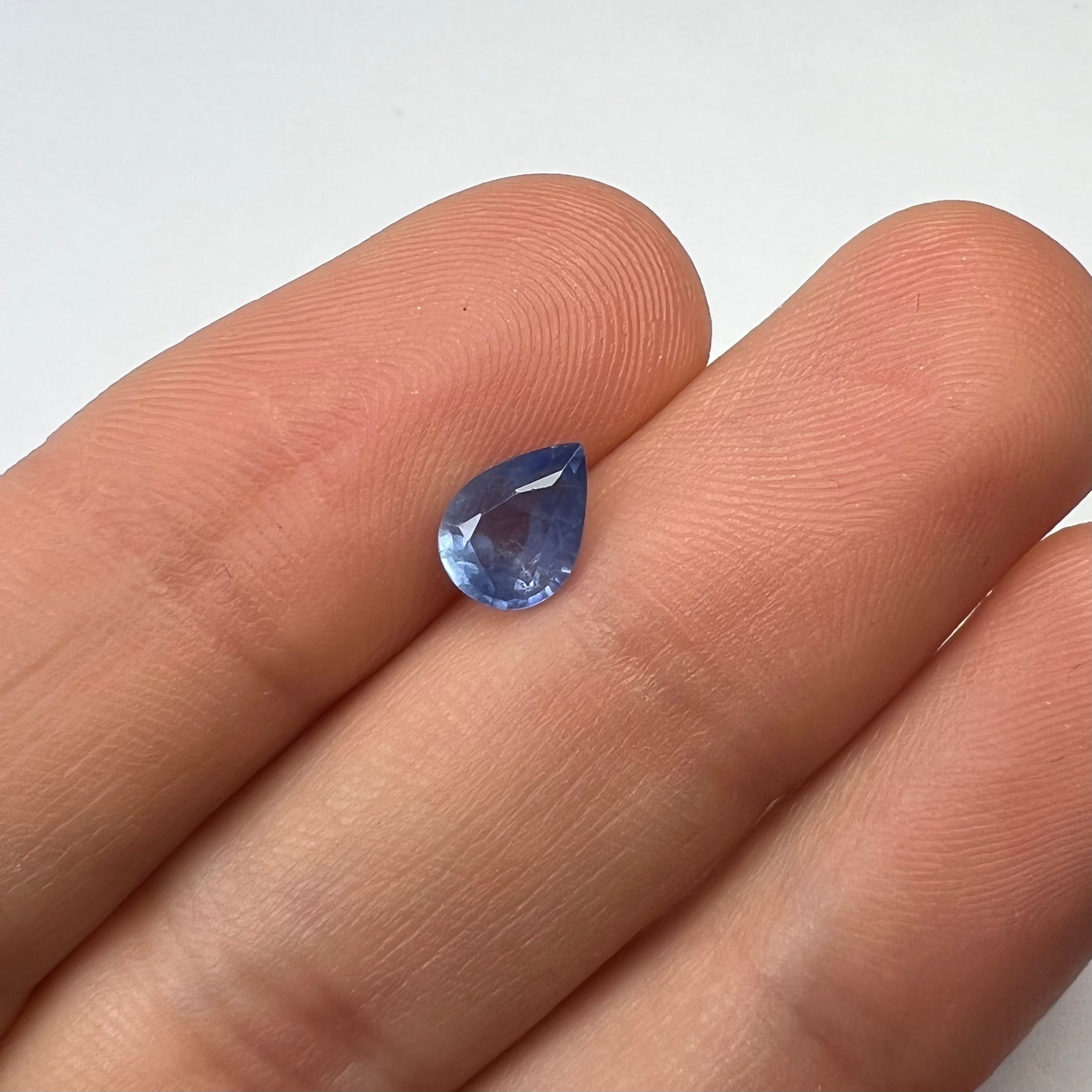 1.33CTW Loose Pear Shape Sapphire 7.5x5.6x4.06mm Earth mined Gemstone