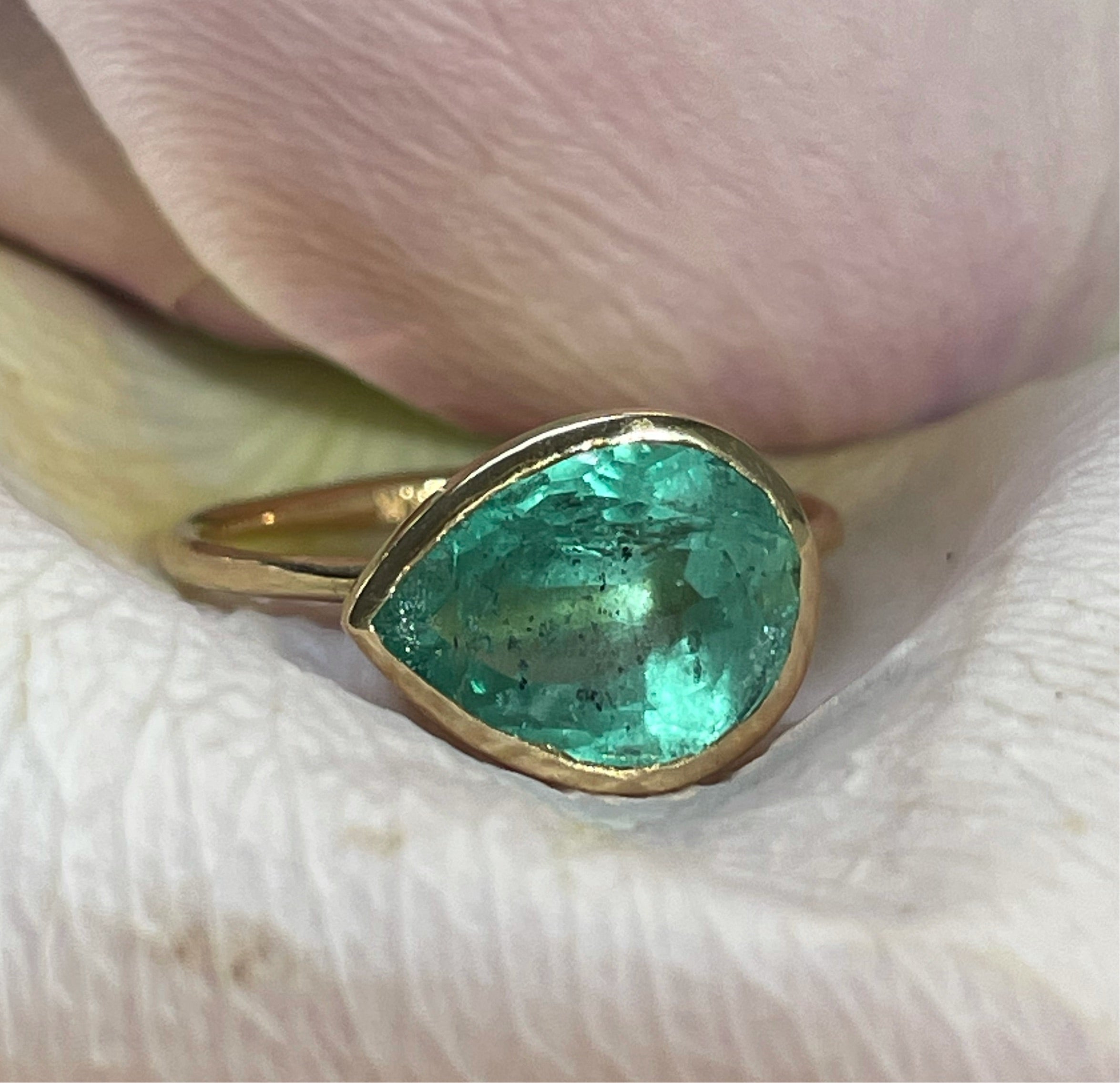 3CT Natural Colombian Emerald 18K Yellow Gold Ring Size 7