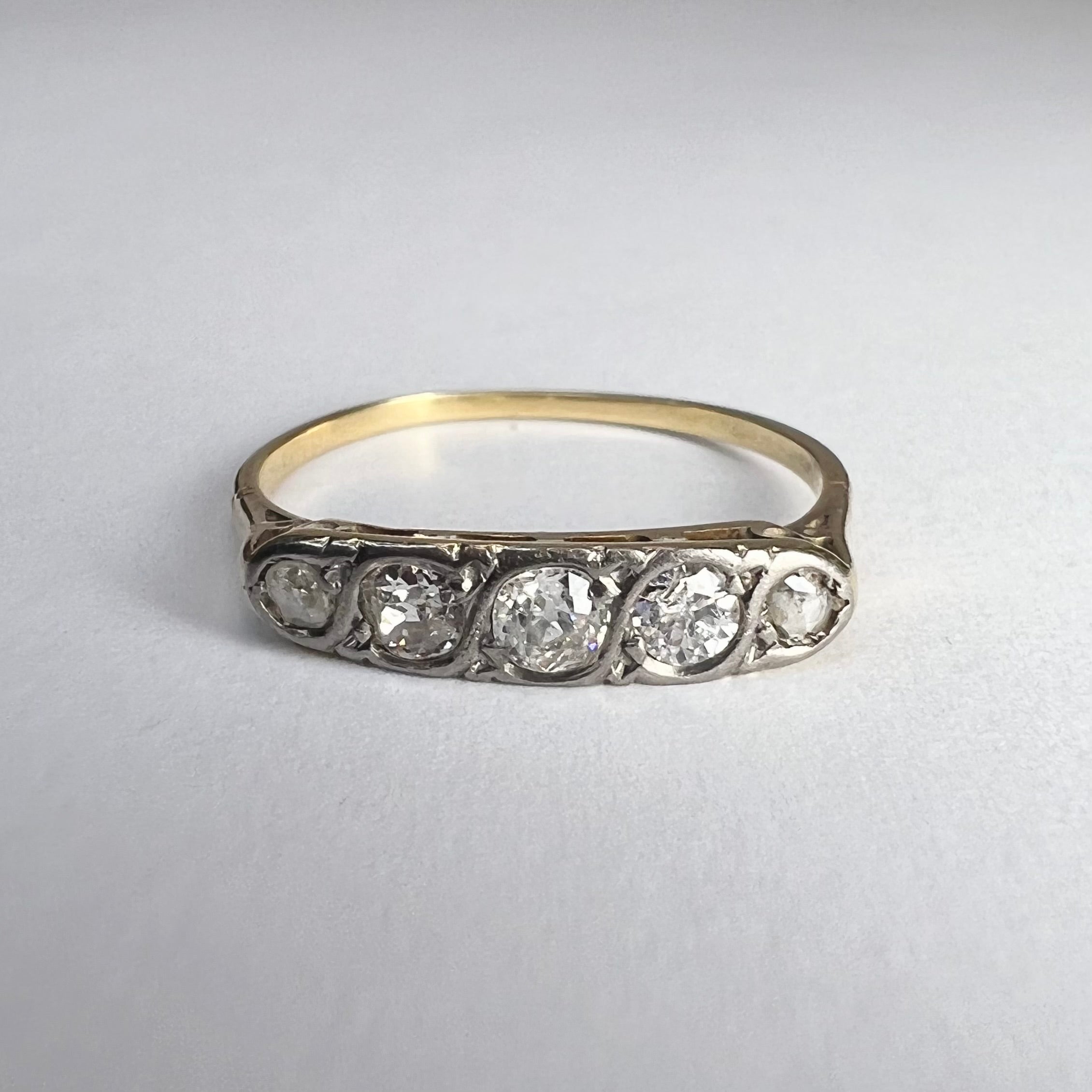 Antique 18K Yellow Gold and Platinum 0.45CTW Diamond Ring Band Size 8