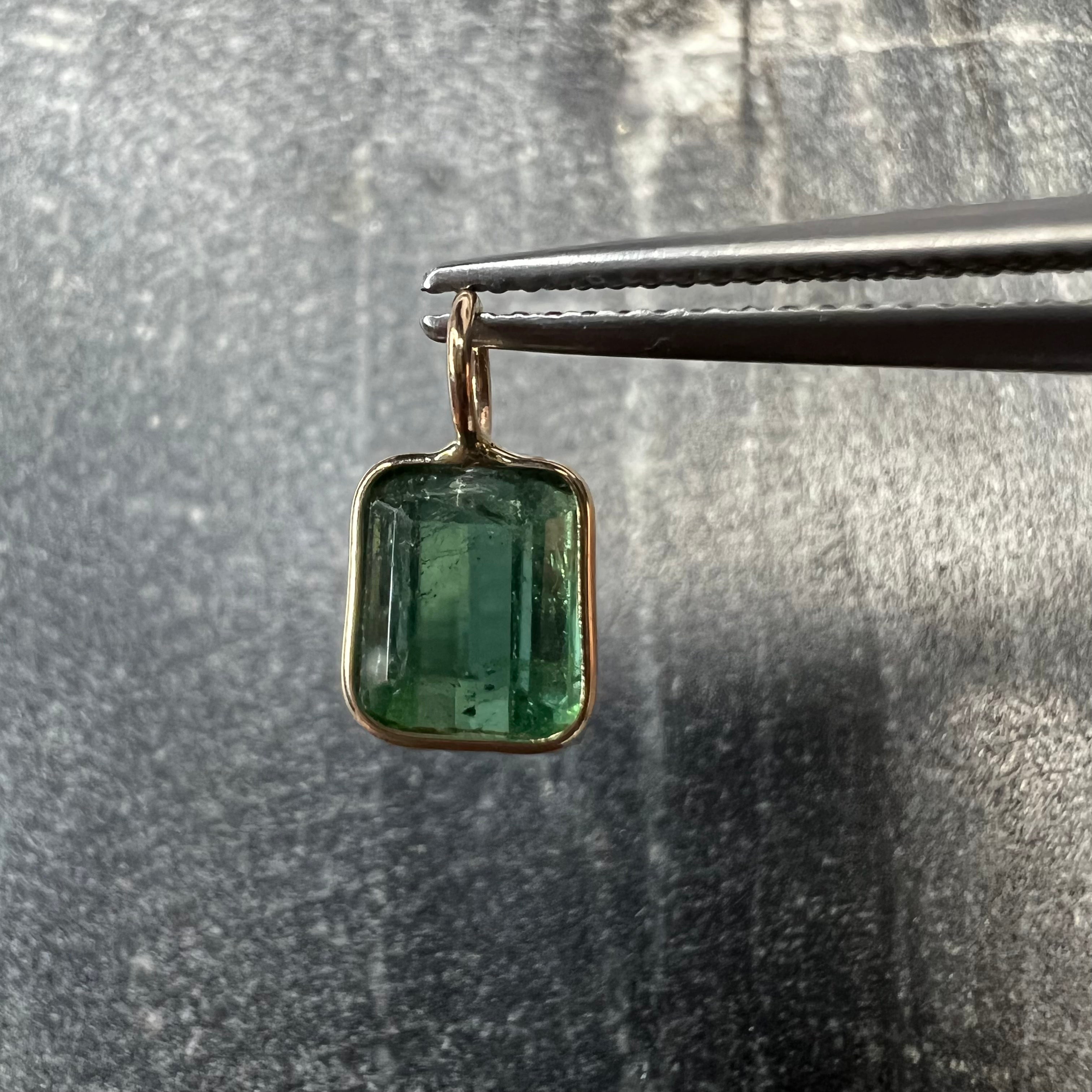 1.5CT Natural green Tourmaline 14K Yellow Gold Pendant Charm 11x6mm