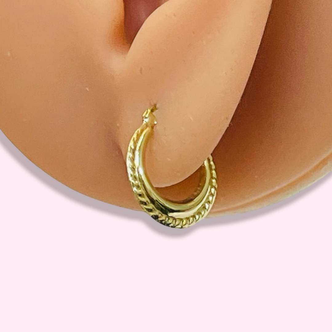 .65” 10K Yellow Gold Tapered Puffed Ridged Hoop Earrings