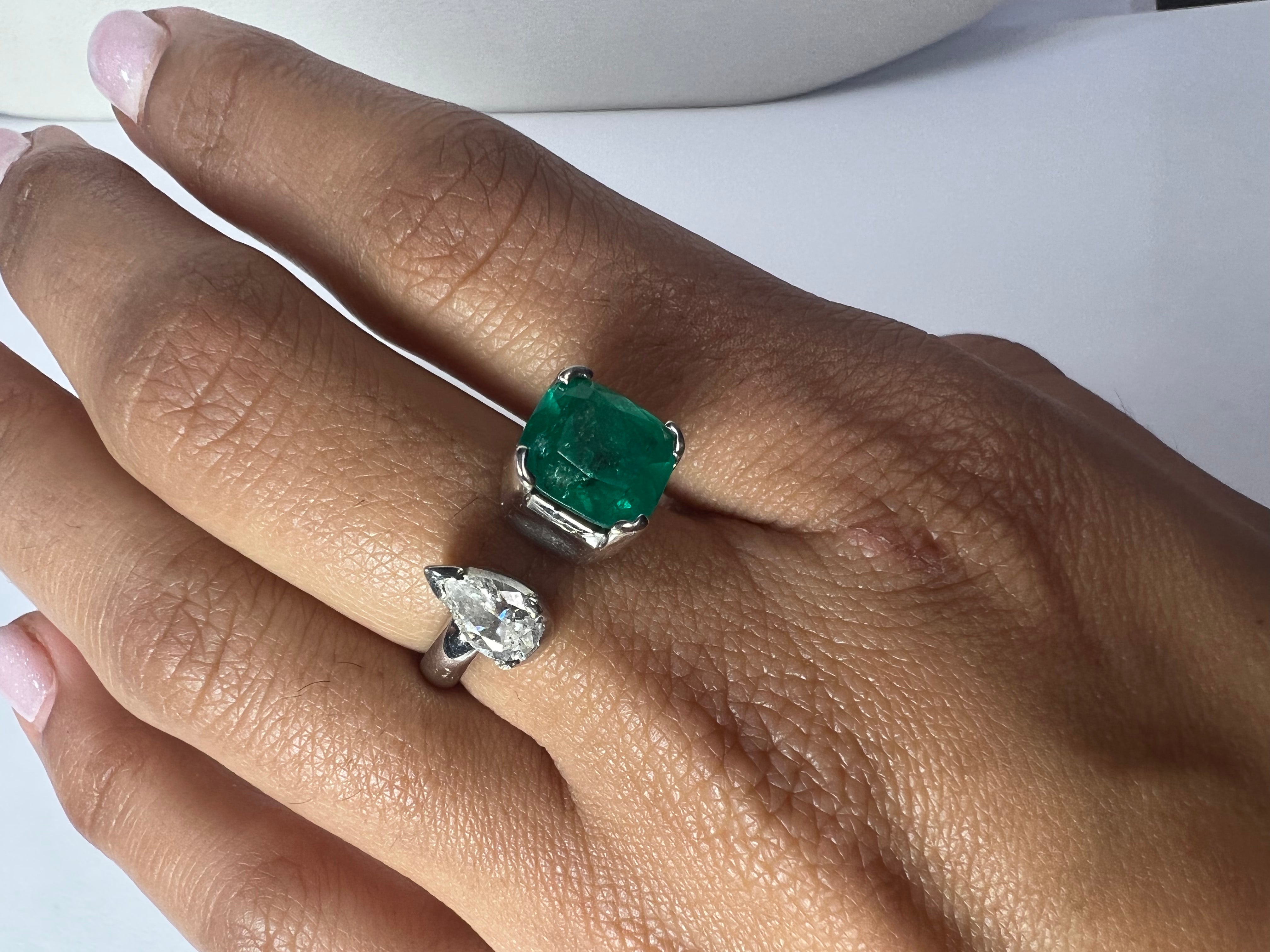 14K White Gold Diamond and Emerald Open Ring Adjustable Band