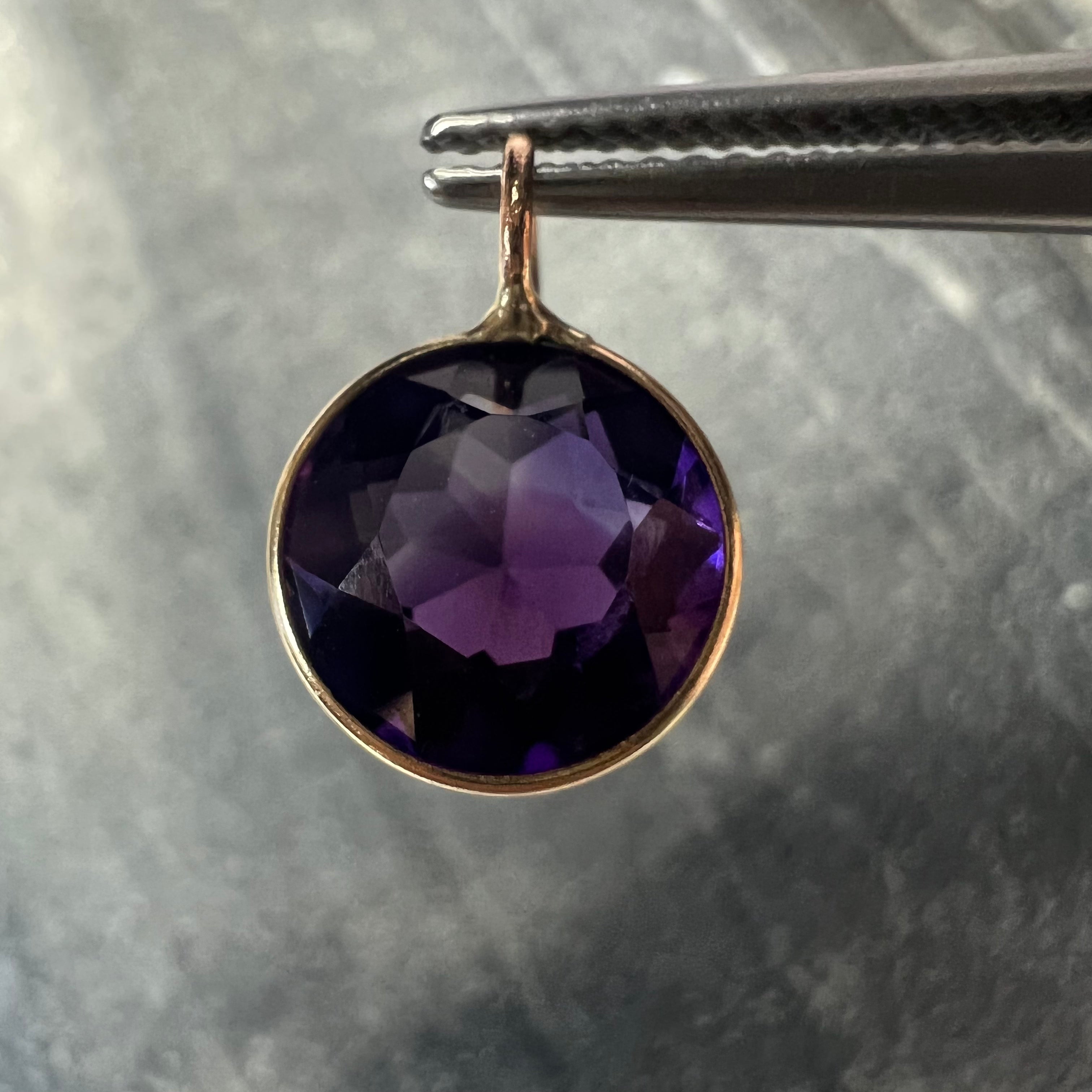 2.2CT Natural Round Amethyst 14K Yellow Gold Pendant Charm 13x8.5mm