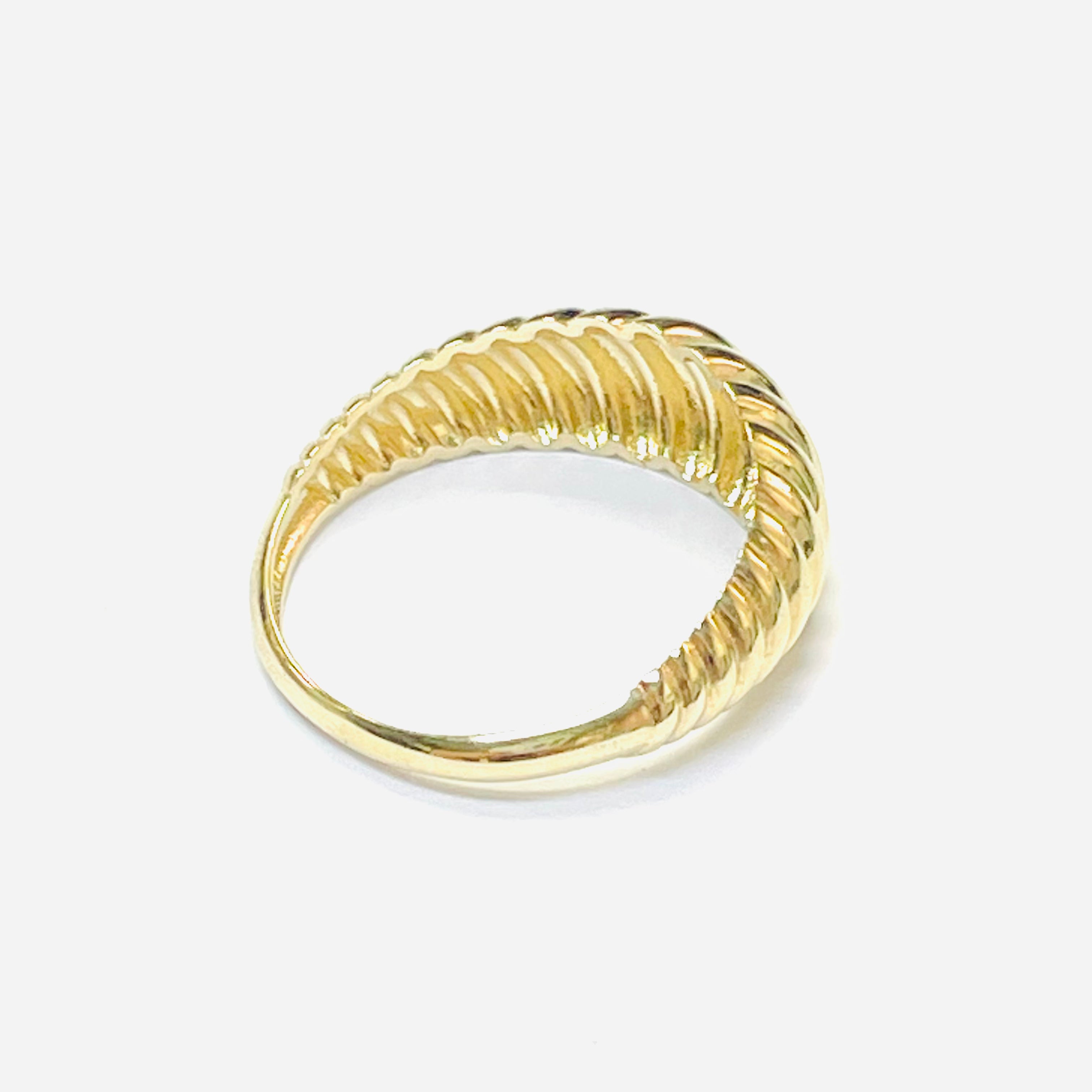 14K Yellow Gold Shrimp Croissant Ring Size 6