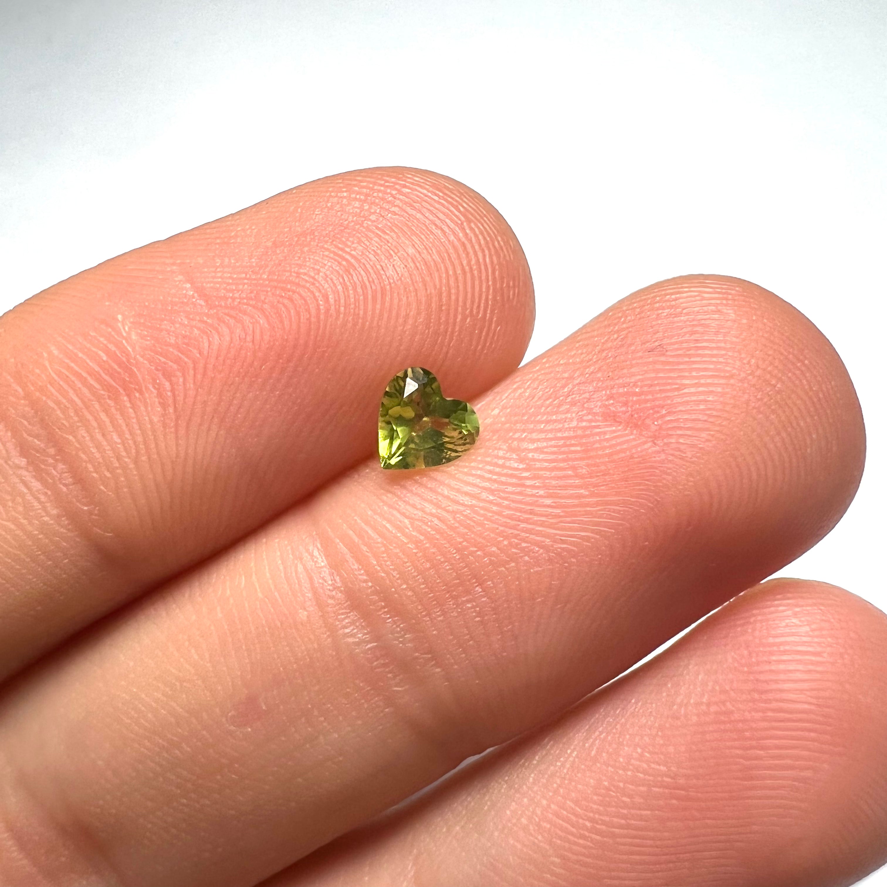 .40CT Loose Natural Heart Cut Peridot 5x3mm Earth mined Gemstone