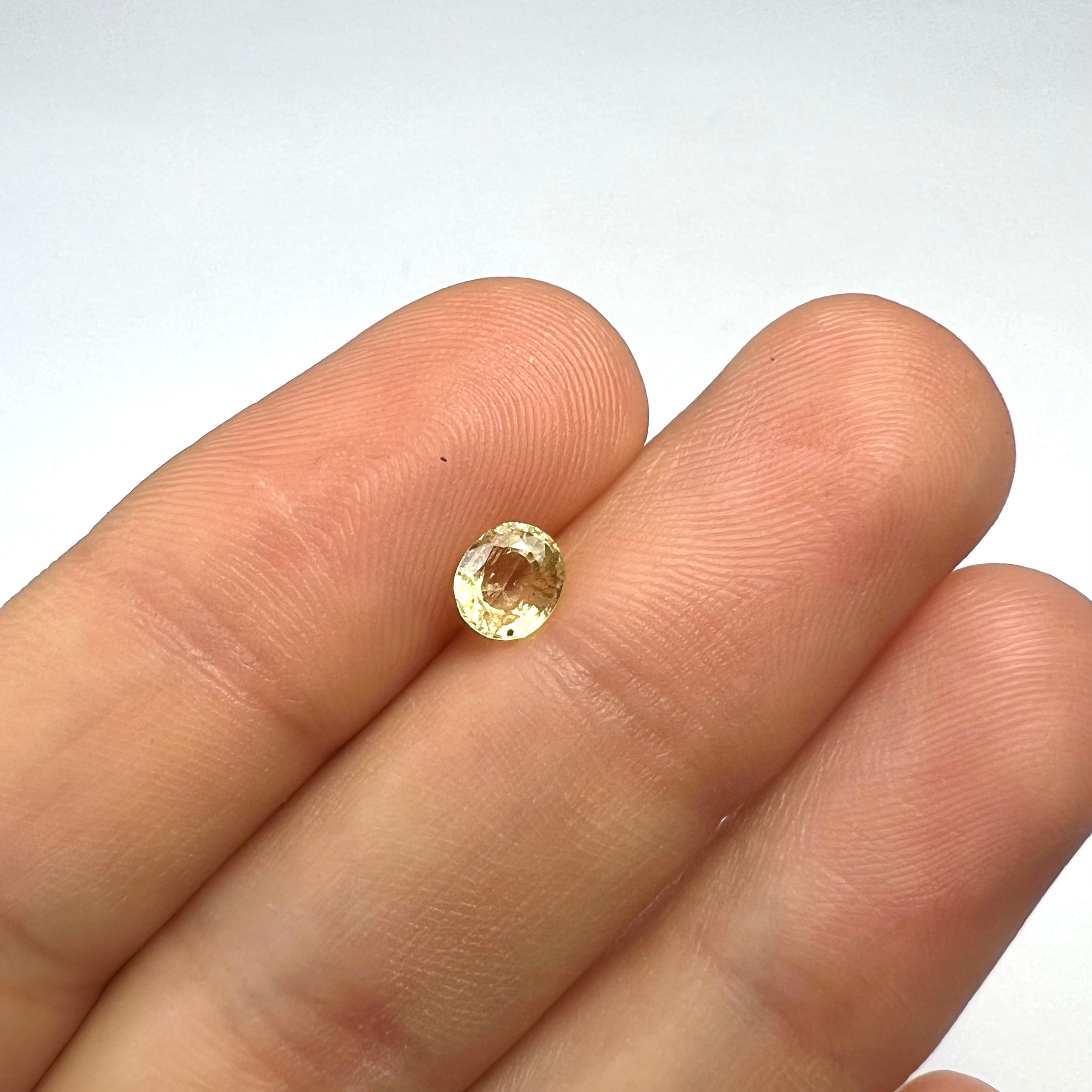 .94CTW Loose Oval Yellow Sapphire 5.6x4.9x3.8mm Earth mined Gemstone