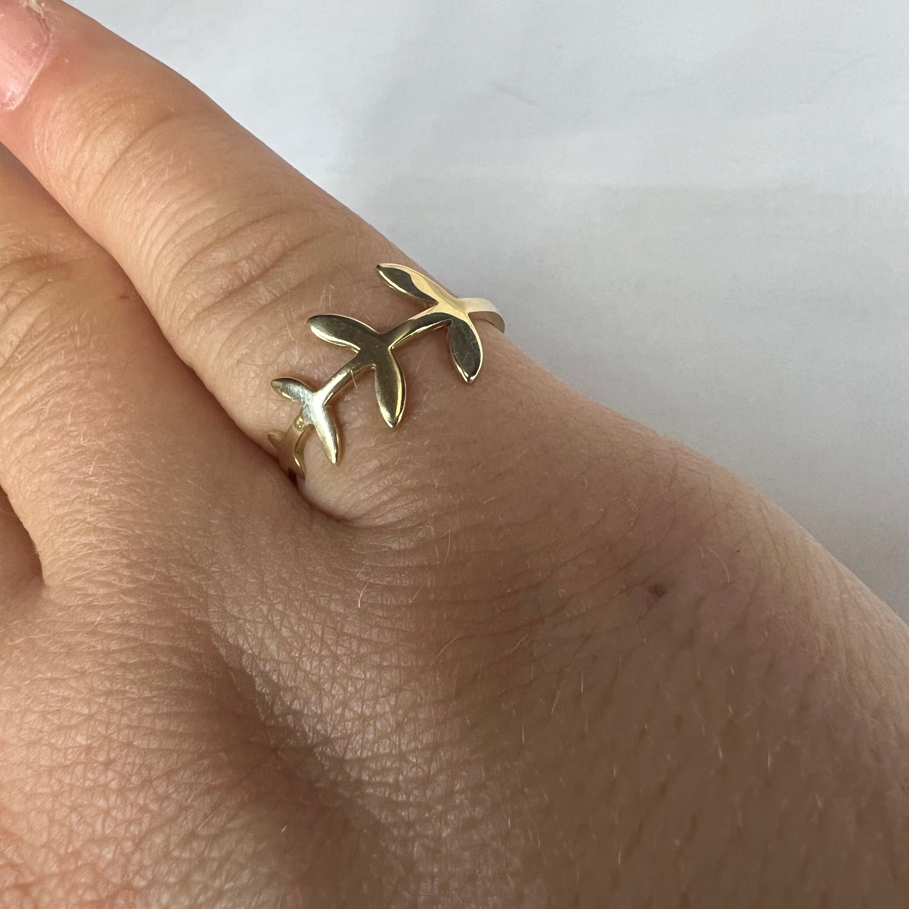 Solid 14K Yellow Gold Nature Leaves Stackable Ring Size 6.25