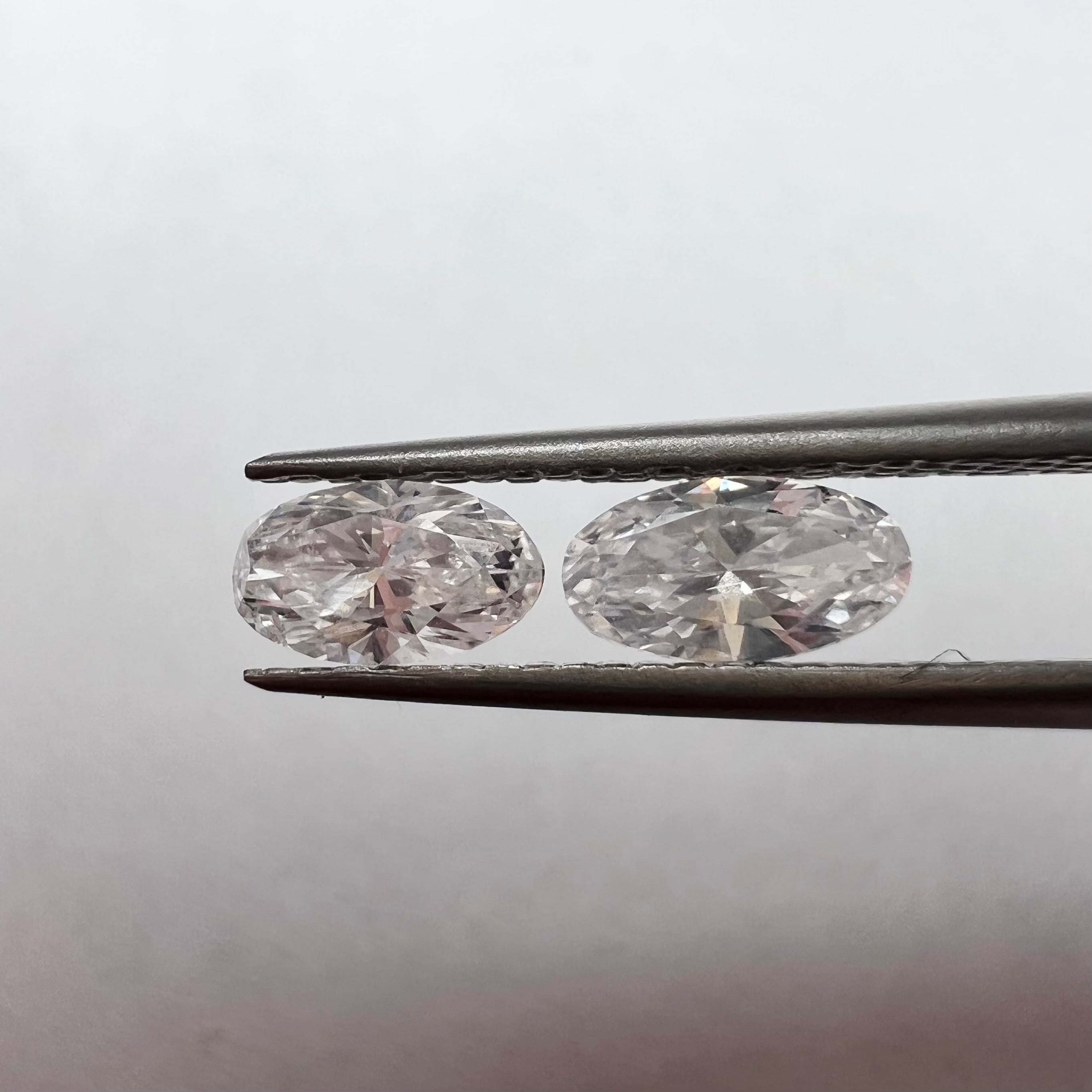 .62ctw Pair of Oval Cut Diamonds VS2 H-J Natural and Earth mined