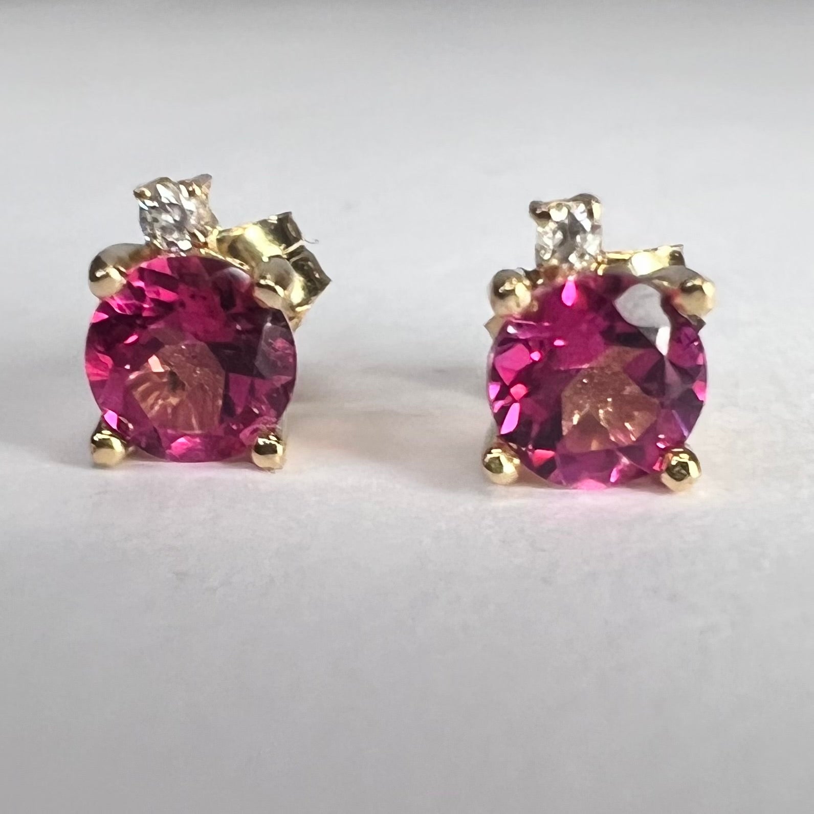 Solid 18K Yellow Gold Hot Pink Tourmaline and Diamond Stud Earrings 6x4.5mm